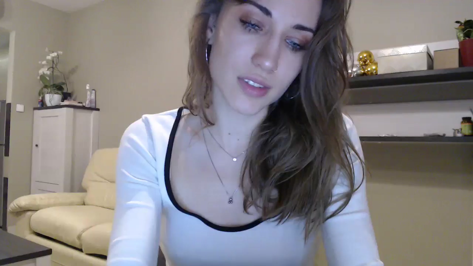Gallery image thumbnail from GalaxyAnisia's myfreecams stream on, 02/13/2025, 03:11 image 7 of 20