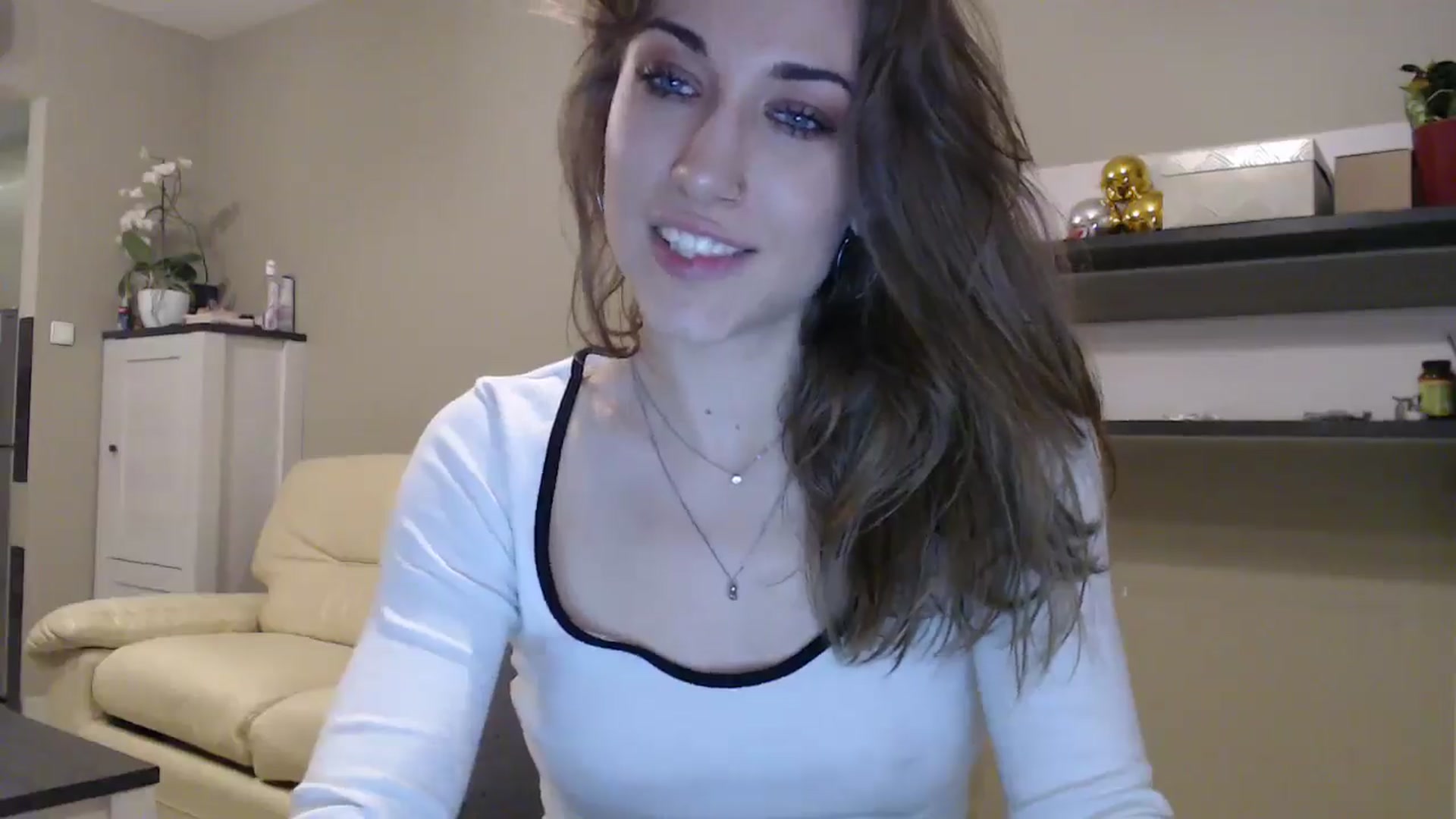 Gallery image thumbnail from GalaxyAnisia's myfreecams stream on, 02/13/2025, 03:11 image 5 of 20