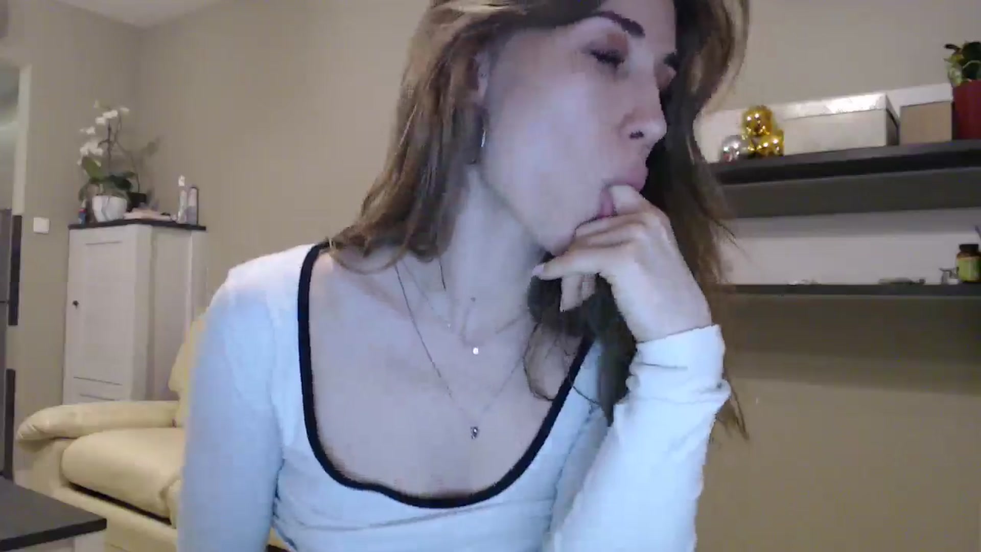 Gallery image thumbnail from GalaxyAnisia's myfreecams stream on, 02/13/2025, 03:38 image 9 of 20