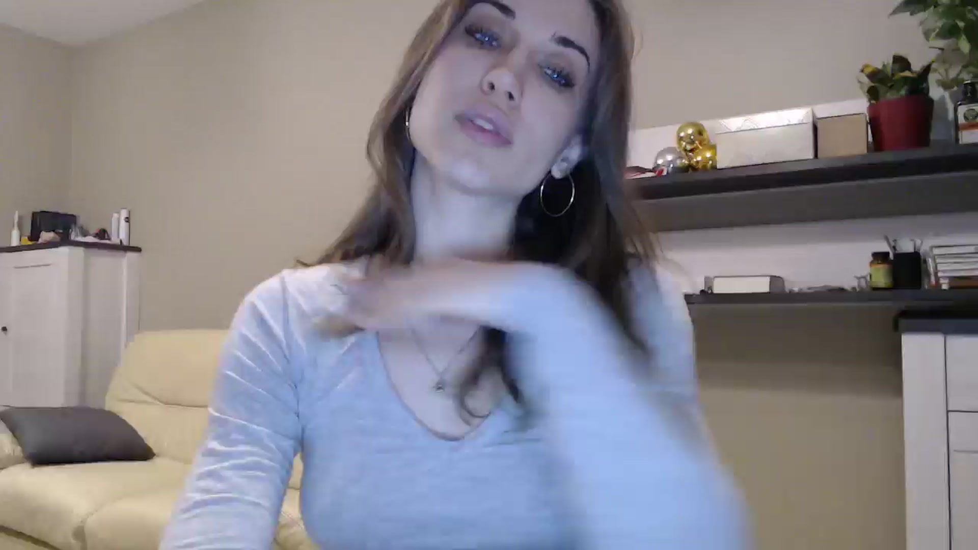 Gallery image thumbnail from GalaxyAnisia's myfreecams stream on, 03/03/2025, 22:11 image 1 of 20