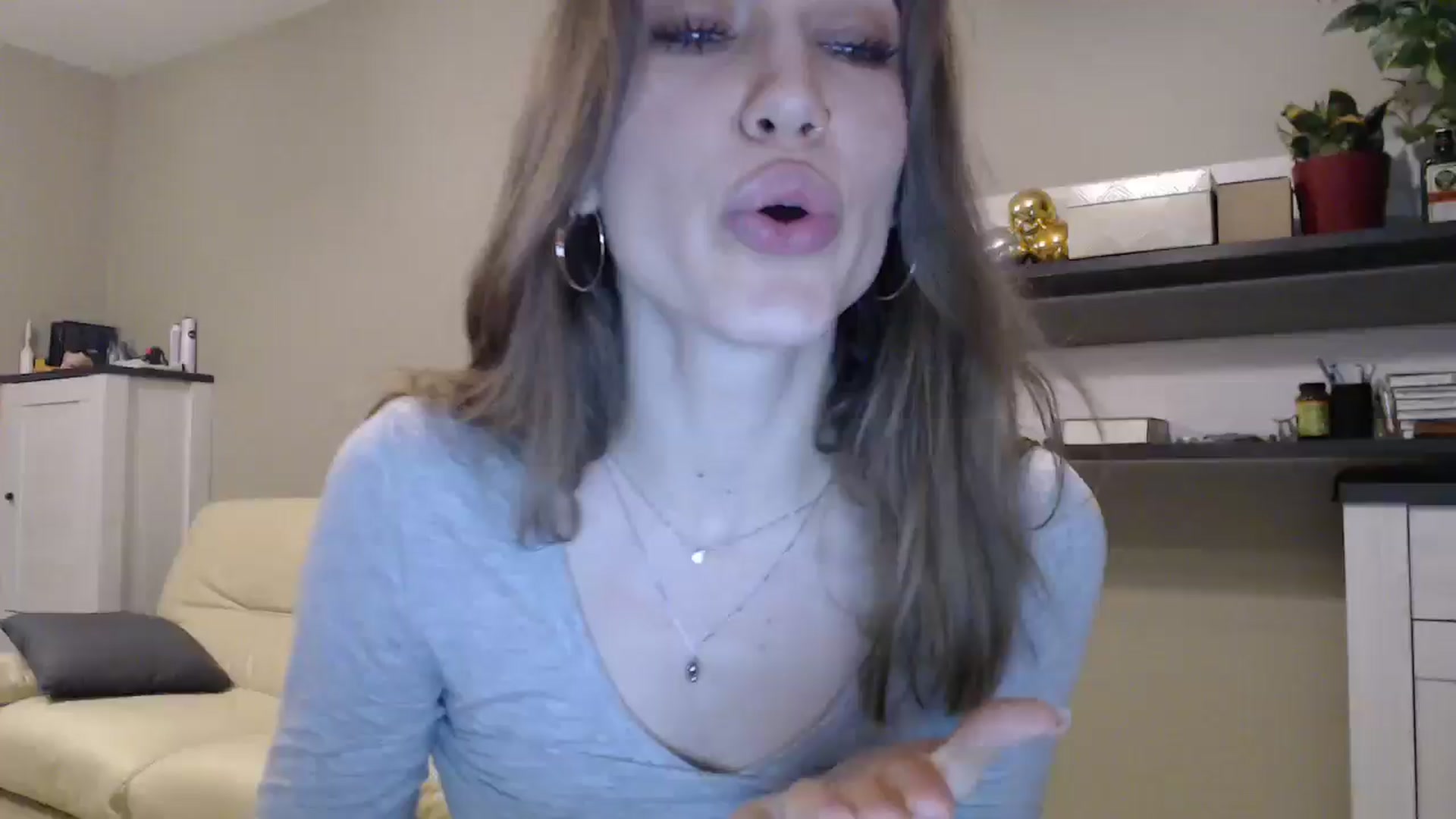 Gallery image thumbnail from GalaxyAnisia's myfreecams stream on, 03/03/2025, 22:11 image 6 of 20