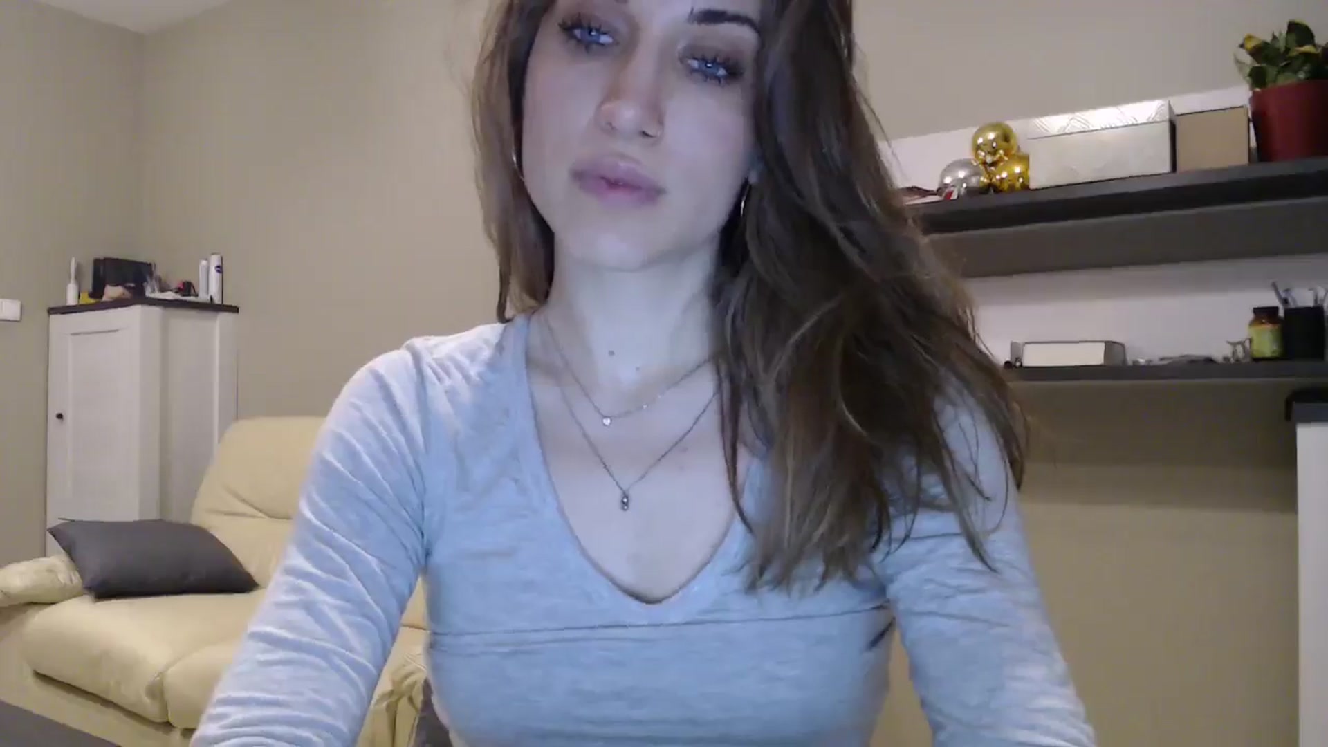 Gallery image thumbnail from GalaxyAnisia's myfreecams stream on, 03/03/2025, 23:31 image 14 of 20