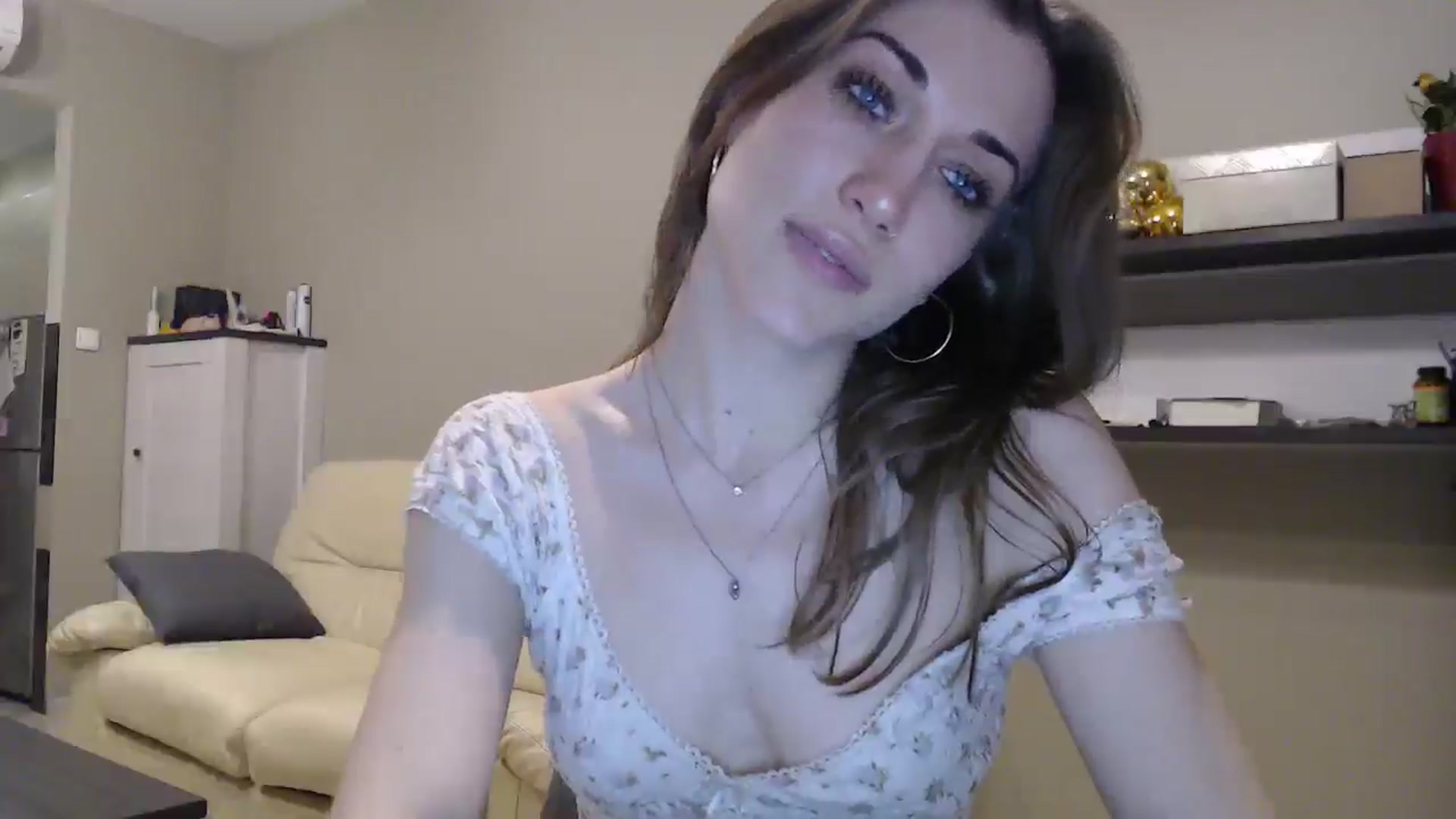 Gallery image thumbnail from GalaxyAnisia's myfreecams stream on, 03/04/2025, 23:08 image 16 of 20