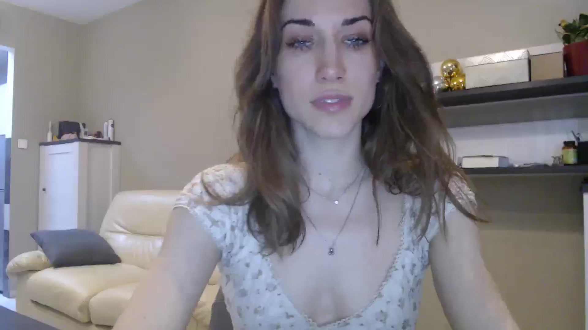 Gallery image thumbnail from GalaxyAnisia's myfreecams stream on, 03/05/2025, 16:37 image 2 of 20