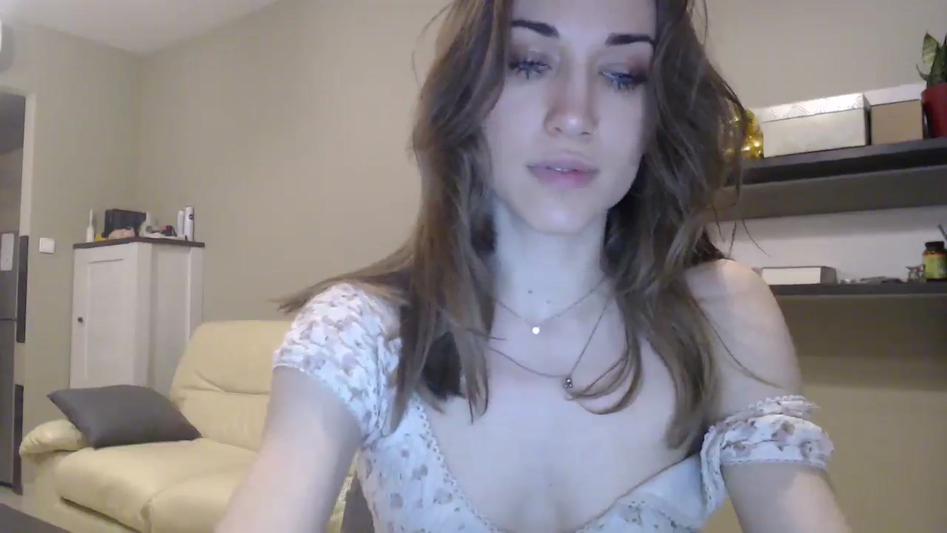 Gallery image thumbnail from GalaxyAnisia's myfreecams stream on, 03/06/2025, 24:00 image 2 of 20