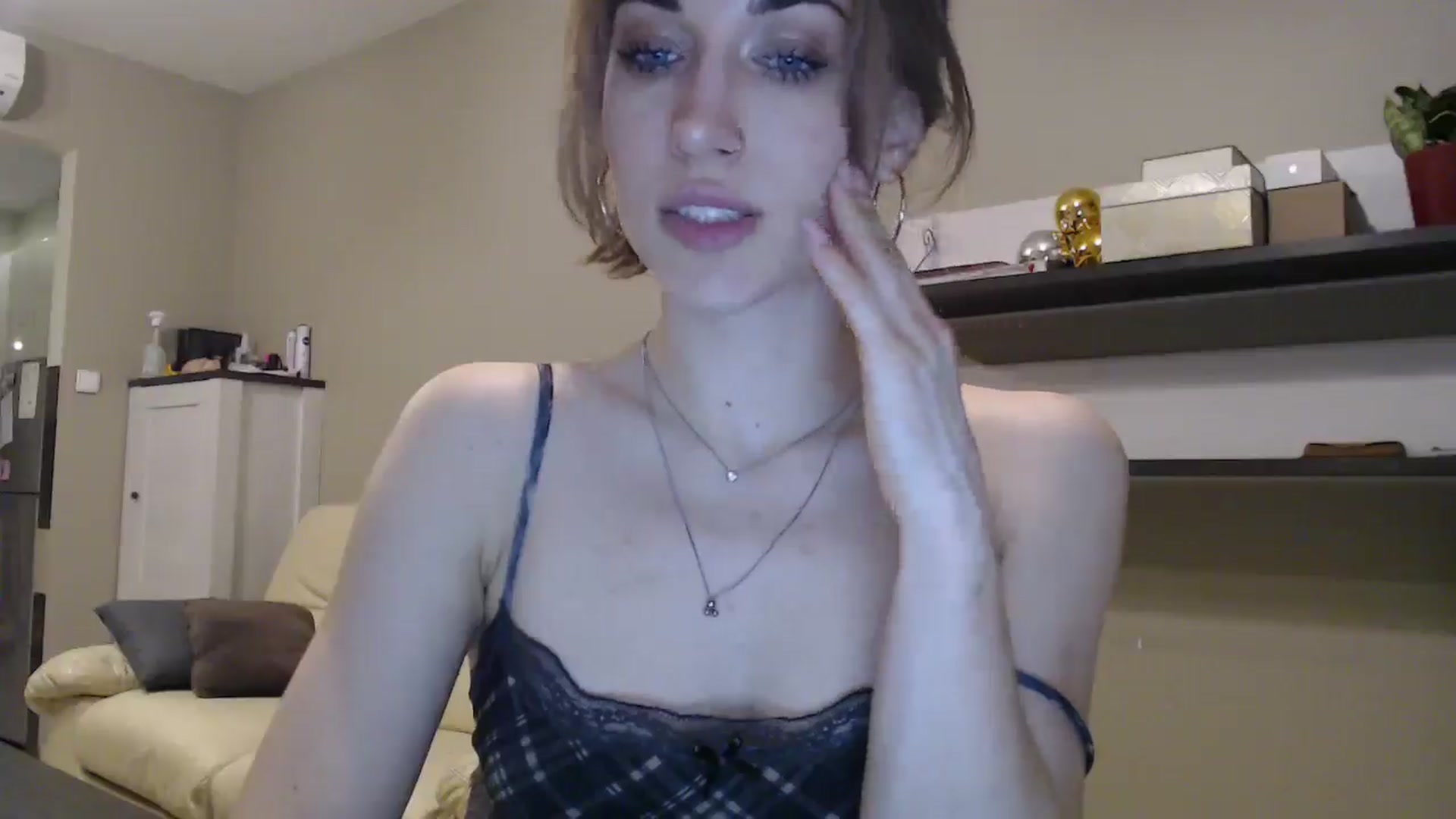 Gallery image thumbnail from GalaxyAnisia's myfreecams stream on, 03/08/2025, 24:02 image 3 of 20