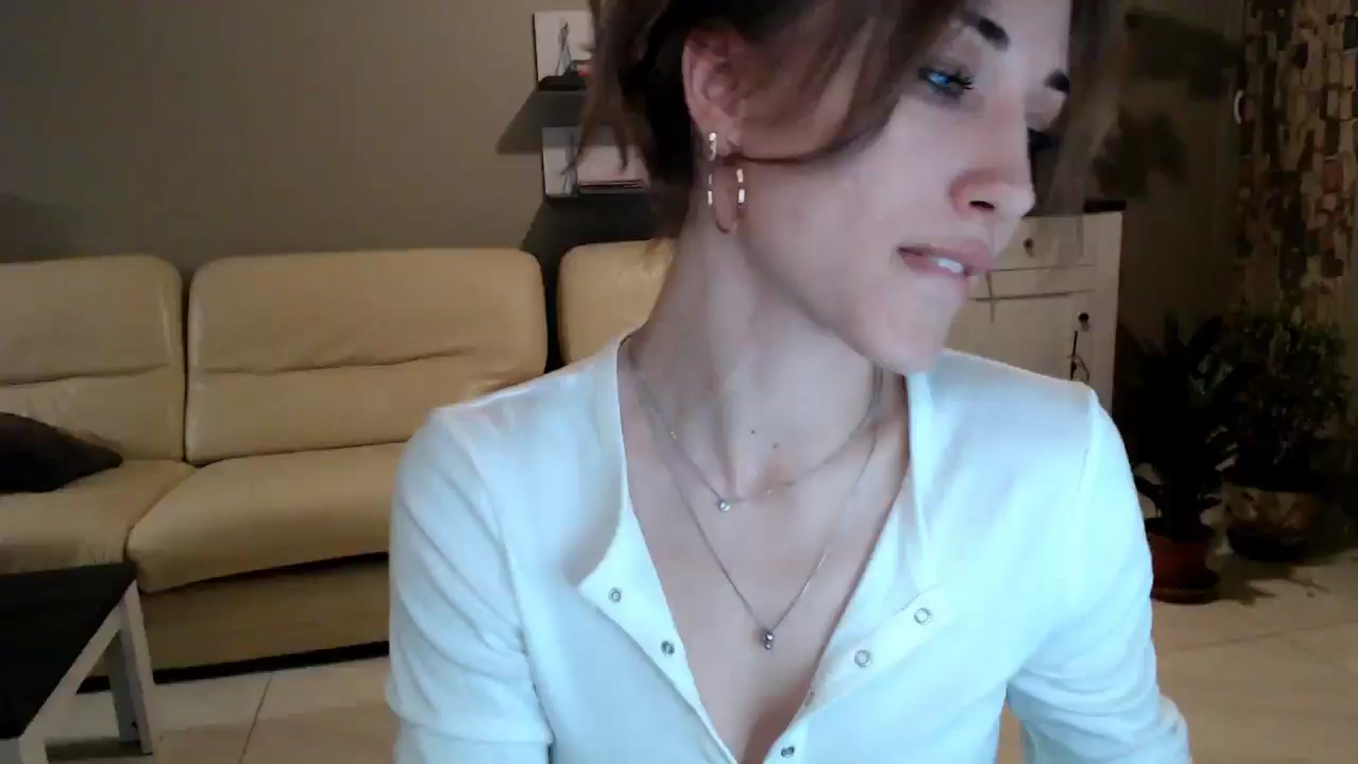 Gallery image thumbnail from GalaxyAnisia's myfreecams stream on, 03/16/2025, 18:57 image 18 of 20