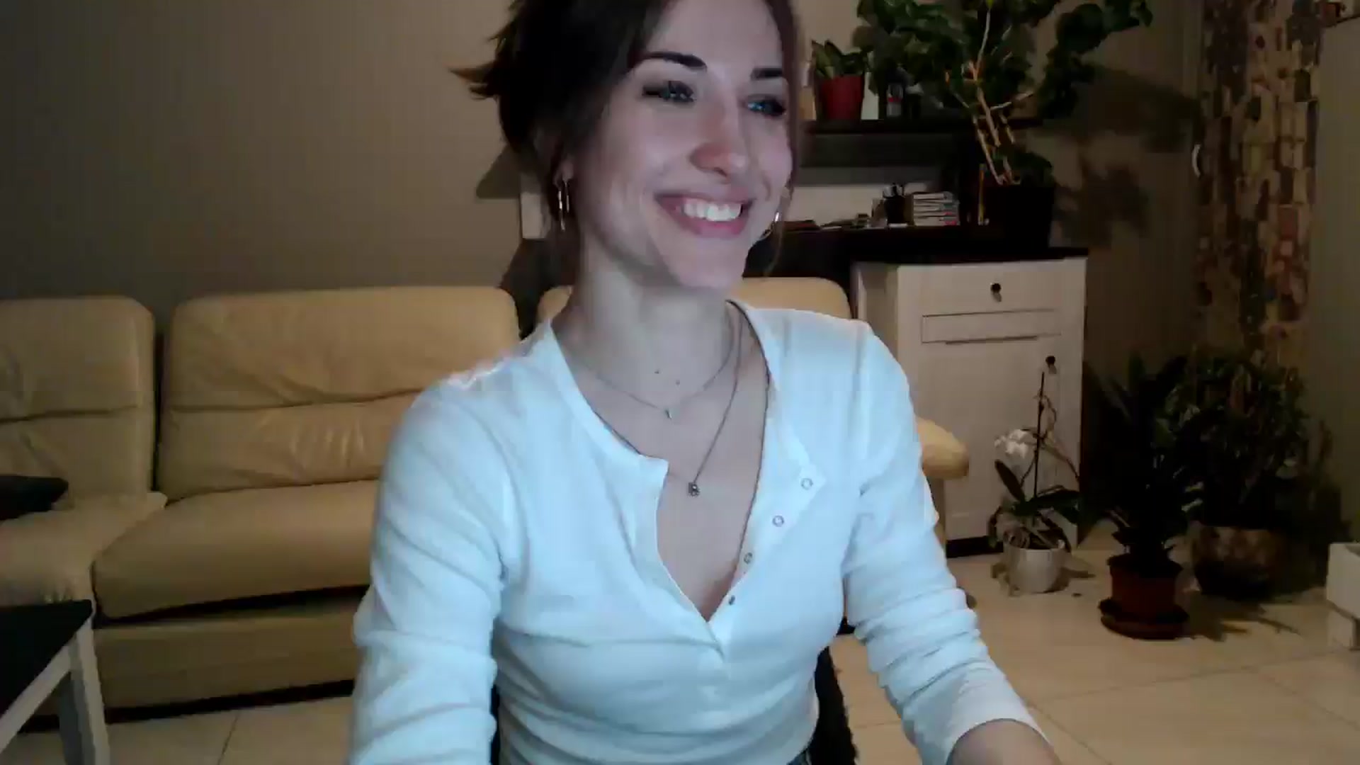 Gallery image thumbnail from GalaxyAnisia's myfreecams stream on, 03/16/2025, 22:07 image 15 of 20