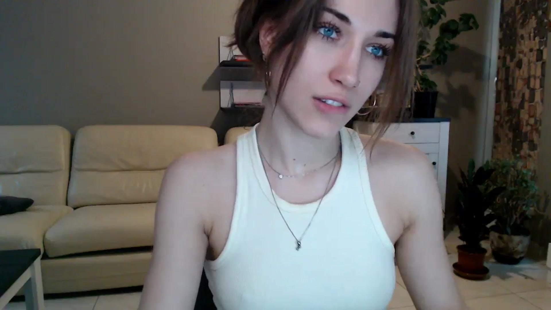 Gallery image thumbnail from GalaxyAnisia's myfreecams stream on, 03/17/2025, 16:19 image 15 of 20