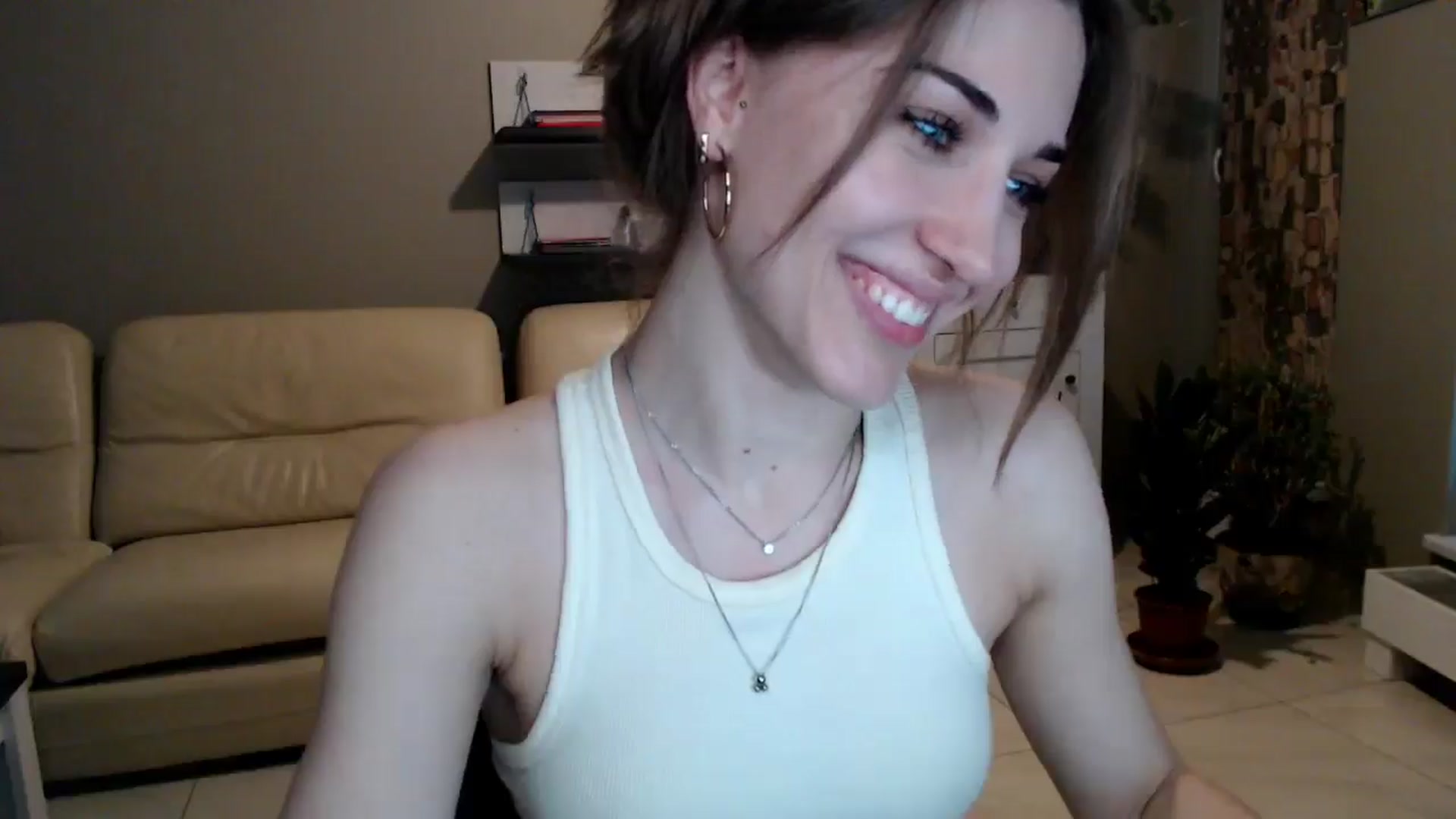Gallery image thumbnail from GalaxyAnisia's myfreecams stream on, 03/17/2025, 17:16 image 4 of 20