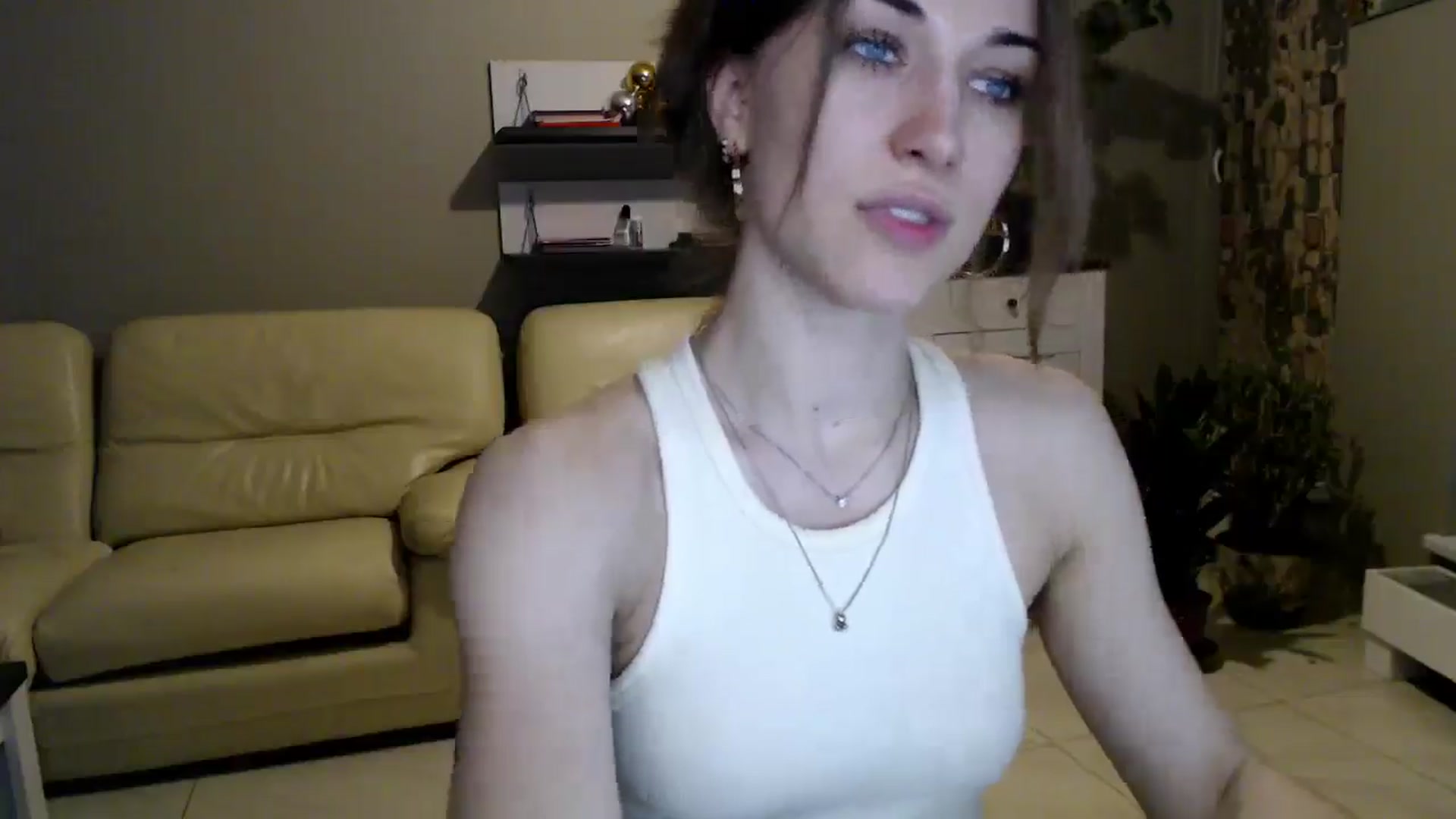Gallery image thumbnail from GalaxyAnisia's myfreecams stream on, 03/17/2025, 17:16 image 17 of 20