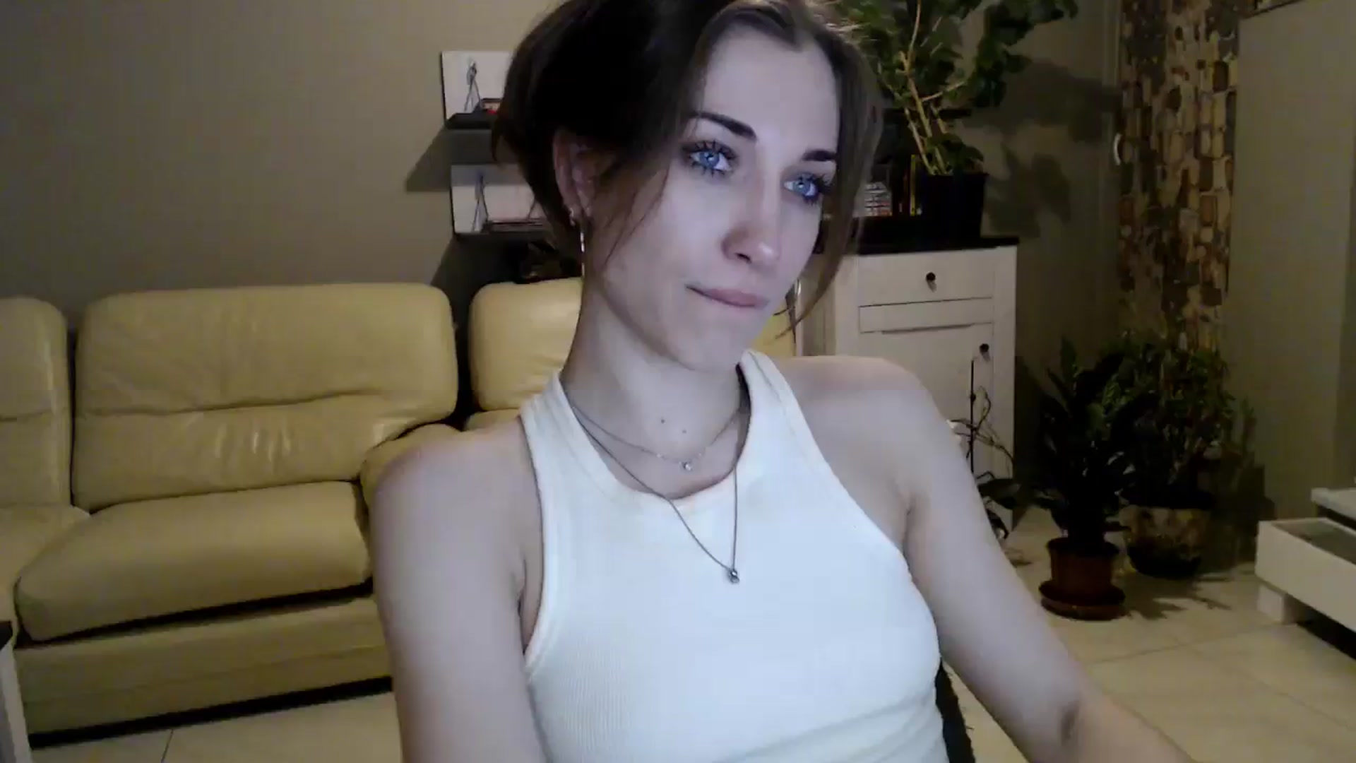Gallery image thumbnail from GalaxyAnisia's myfreecams stream on, 03/17/2025, 22:33 image 12 of 20