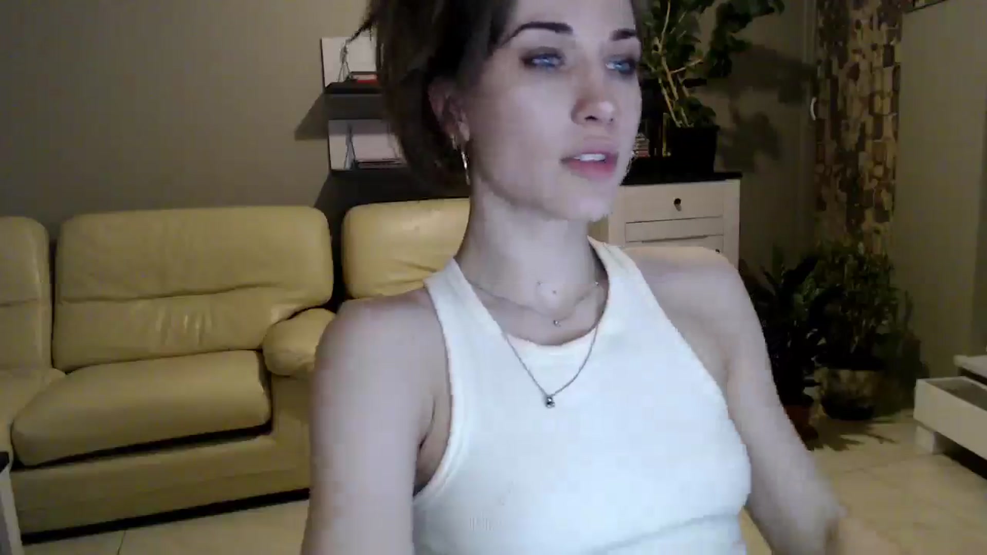 Gallery image thumbnail from GalaxyAnisia's myfreecams stream on, 03/17/2025, 22:33 image 8 of 20