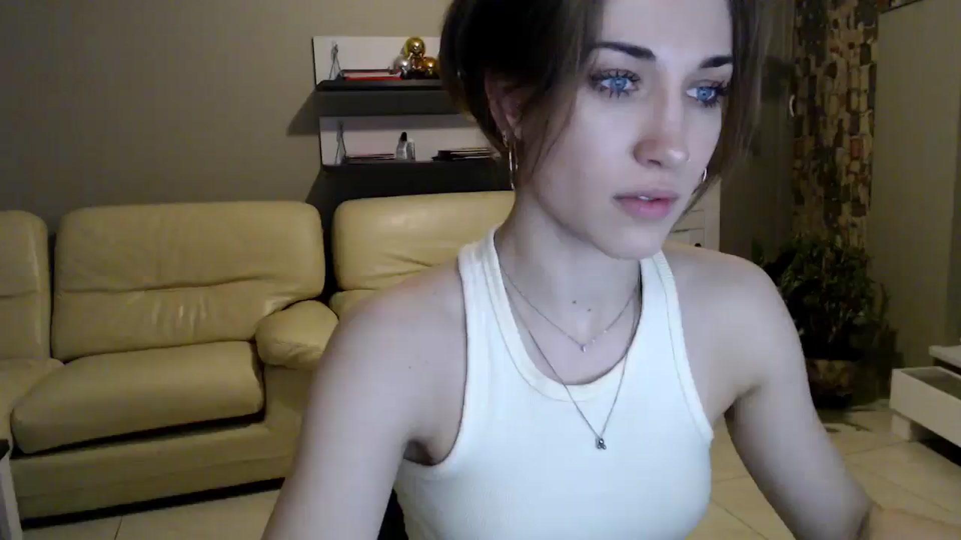 Gallery image thumbnail from GalaxyAnisia's myfreecams stream on, 03/17/2025, 22:33 image 18 of 20