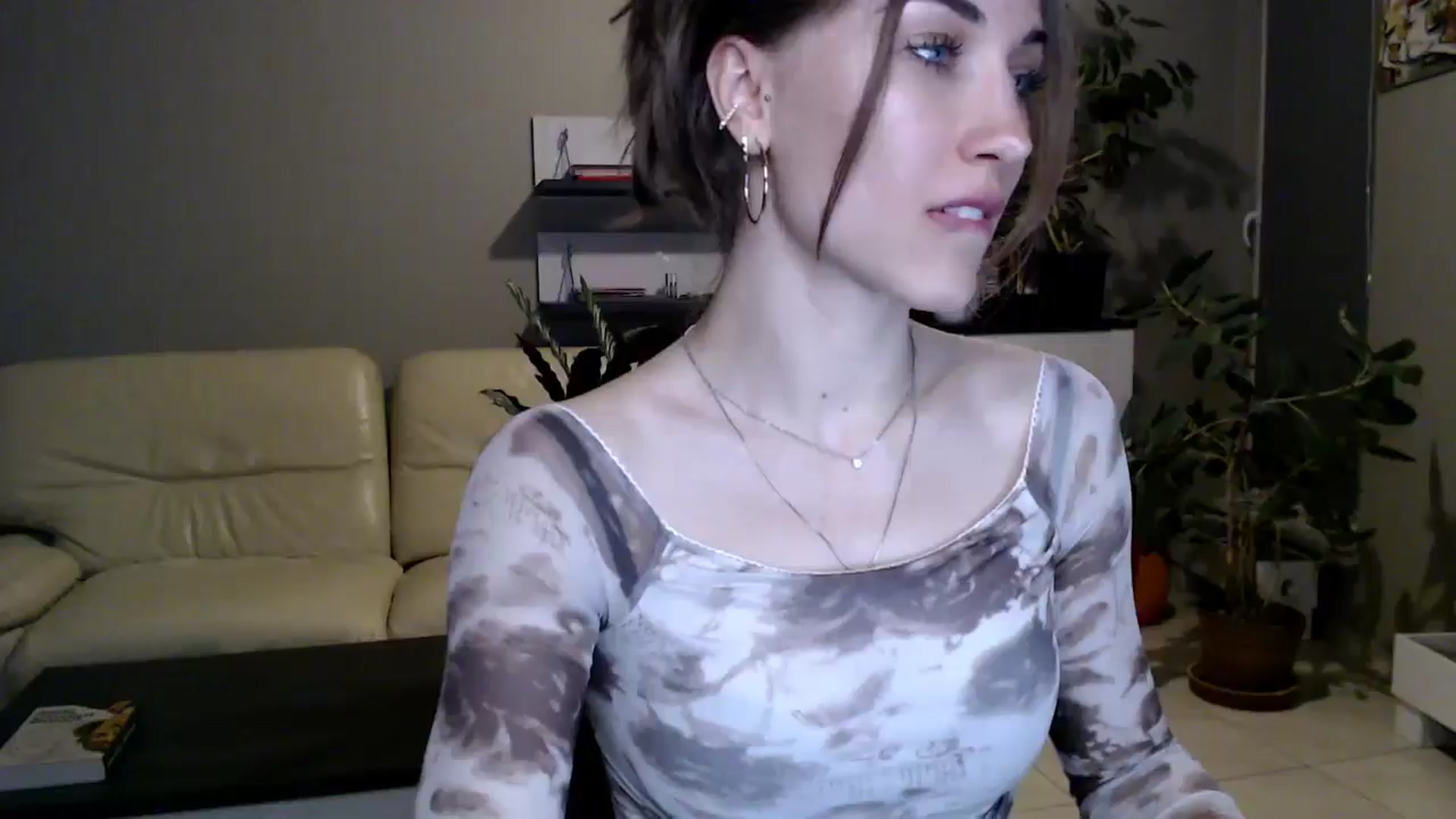 Gallery image thumbnail from GalaxyAnisia's myfreecams stream on, 03/31/2025, 22:08 image 19 of 20