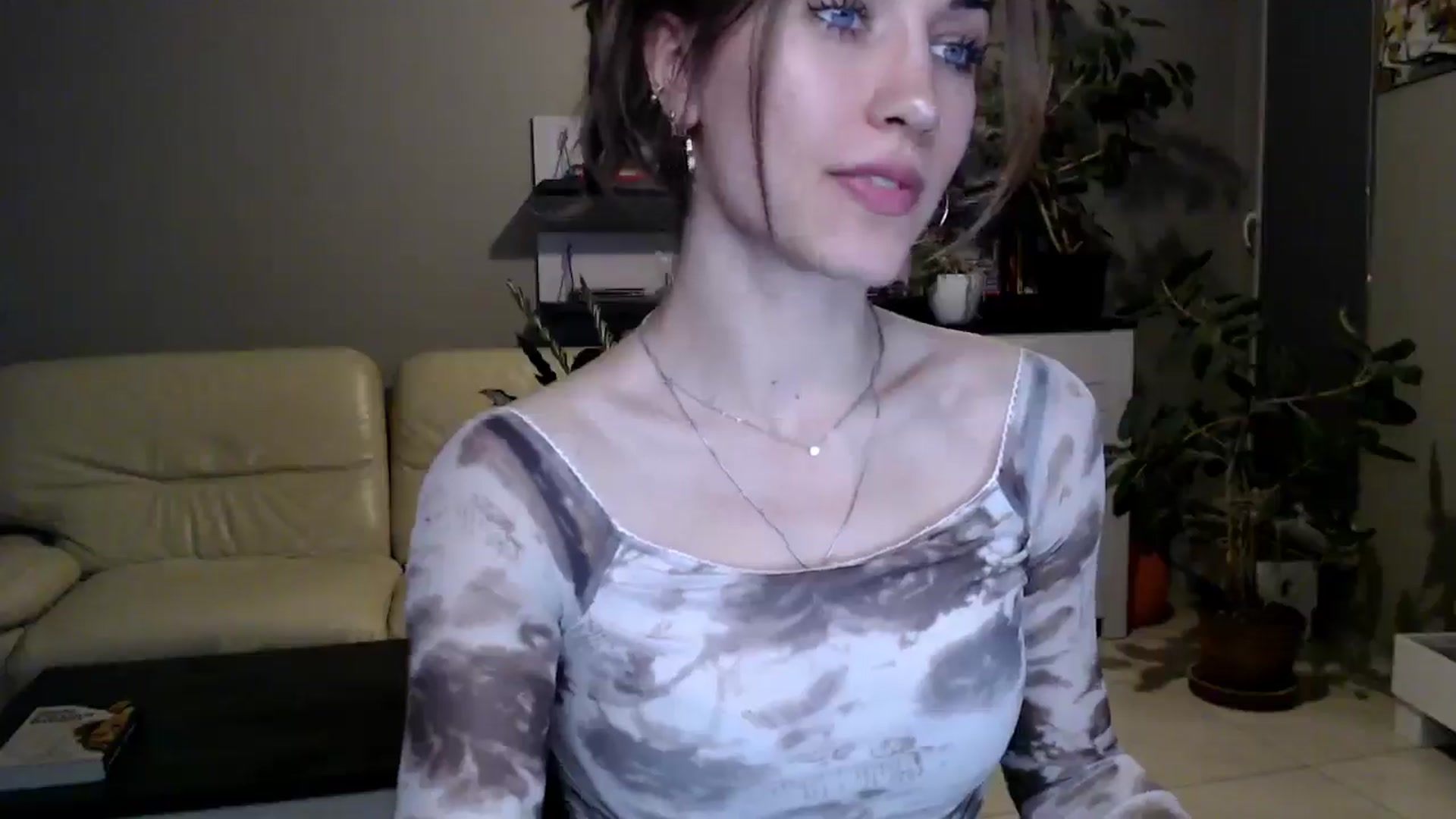 Gallery image thumbnail from GalaxyAnisia's myfreecams stream on, 03/31/2025, 22:08 image 20 of 20
