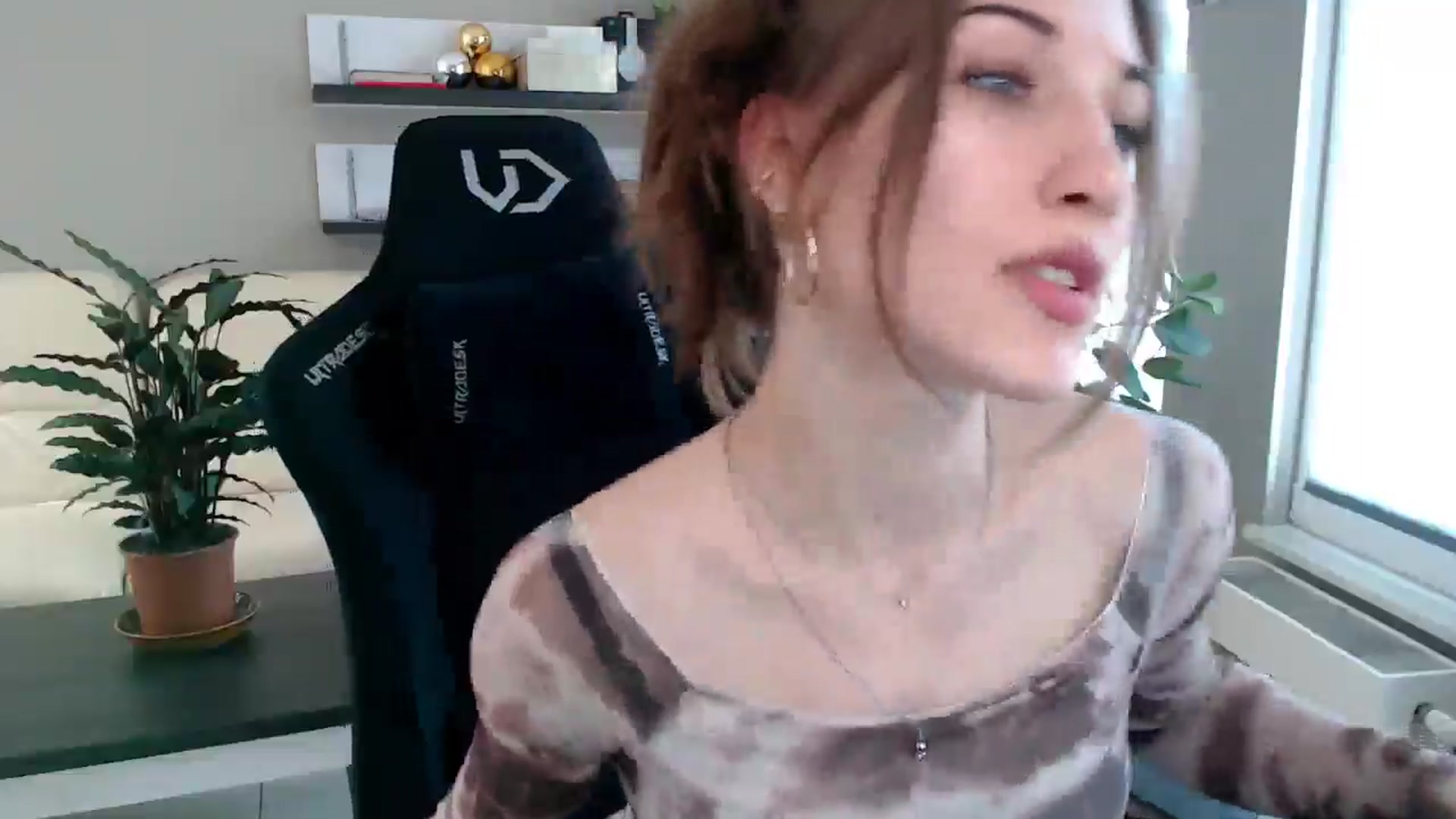 Gallery image thumbnail from GalaxyAnisia's myfreecams stream on, 04/06/2025, 13:38 image 12 of 20
