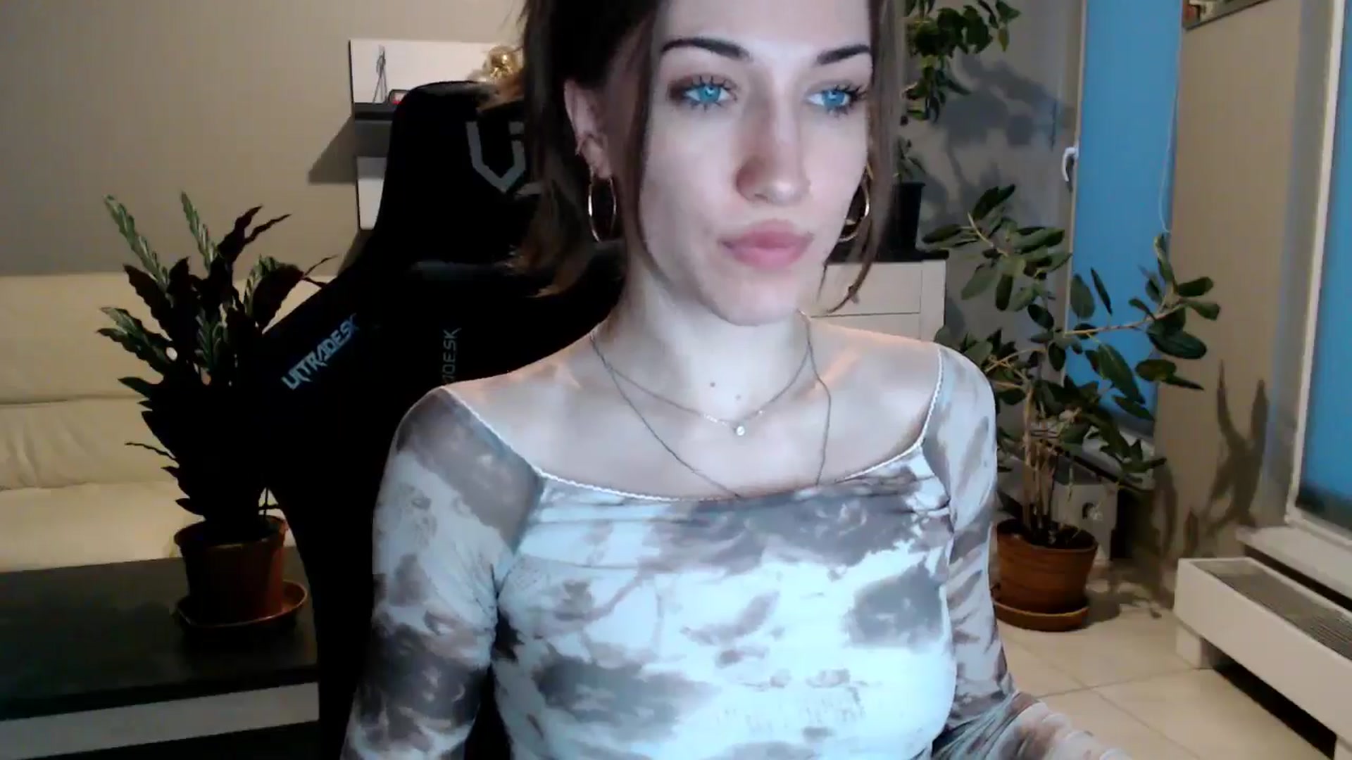 Gallery image thumbnail from GalaxyAnisia's myfreecams stream on, 04/06/2025, 17:35 image 20 of 20