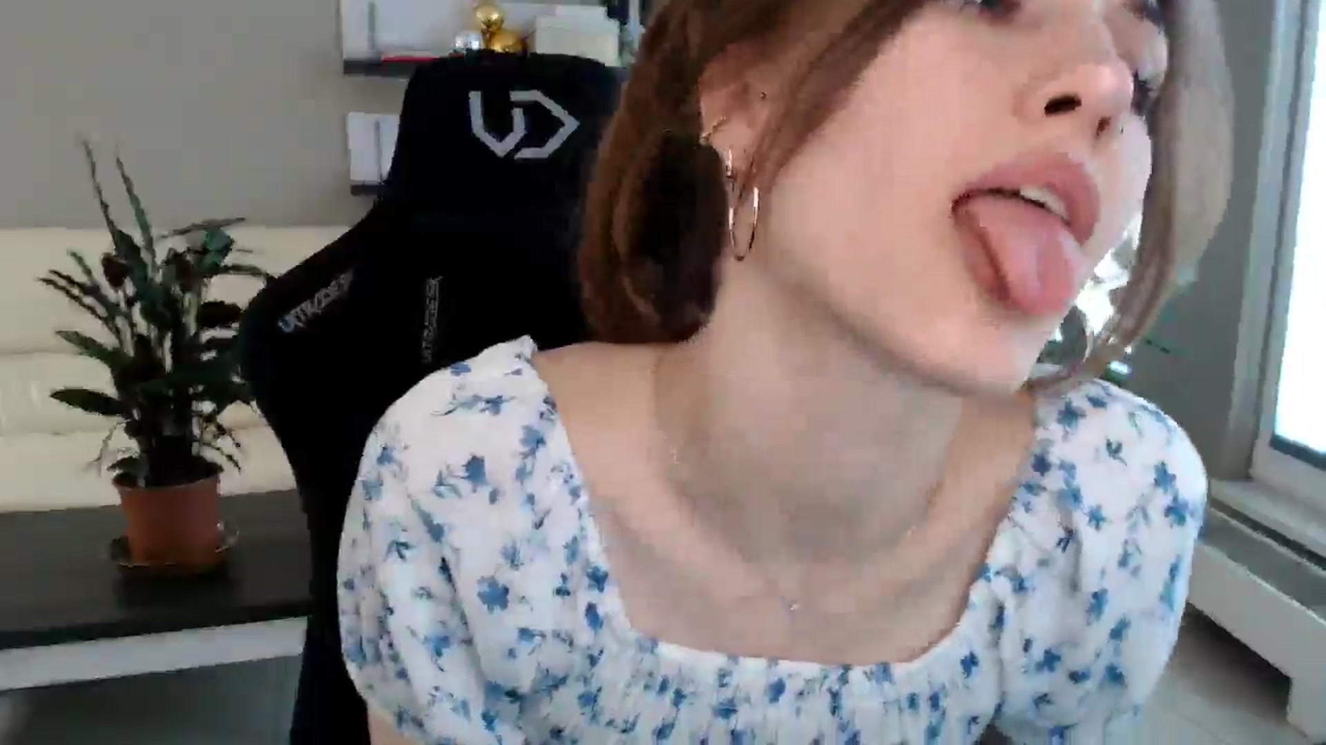 Gallery image thumbnail from GalaxyAnisia's myfreecams stream on, 04/08/2025, 13:25 image 15 of 20