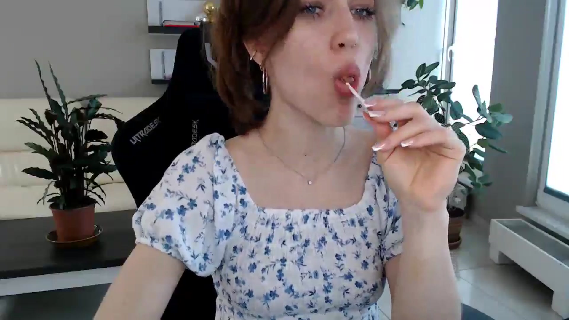 Gallery image thumbnail from GalaxyAnisia's myfreecams stream on, 04/08/2025, 13:25 image 9 of 20