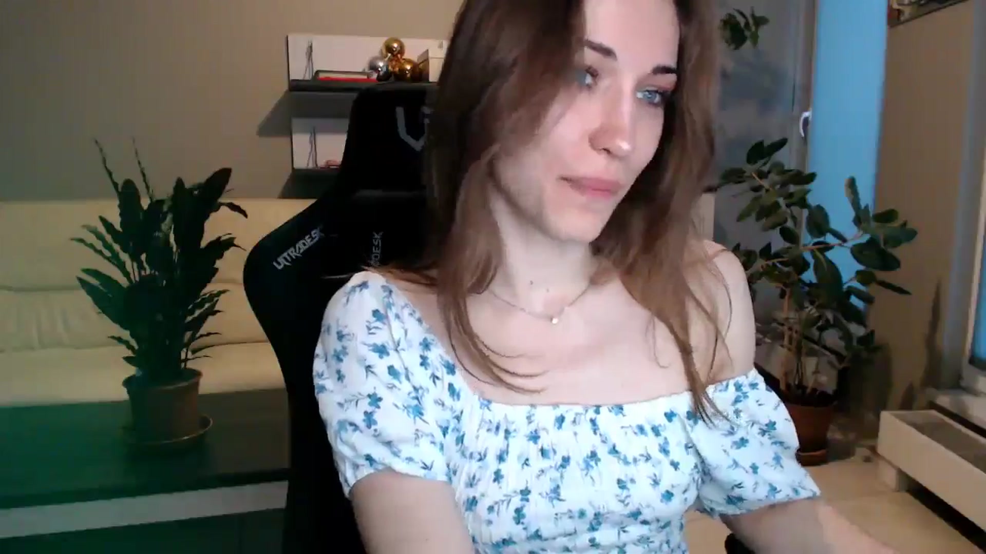 Gallery image thumbnail from GalaxyAnisia's myfreecams stream on, 04/08/2025, 17:56 image 7 of 20