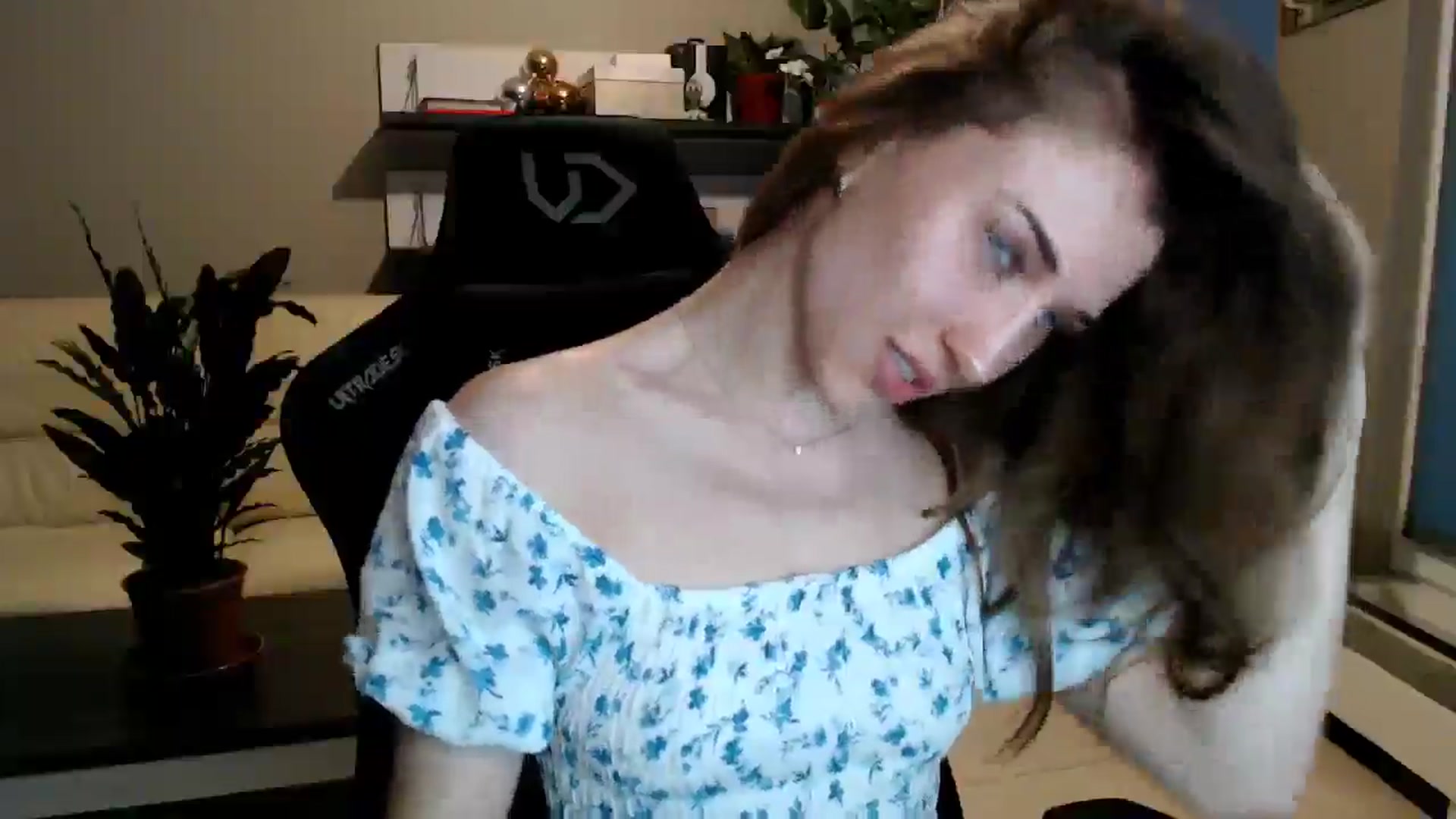 Gallery image thumbnail from GalaxyAnisia's myfreecams stream on, 04/08/2025, 17:56 image 17 of 20