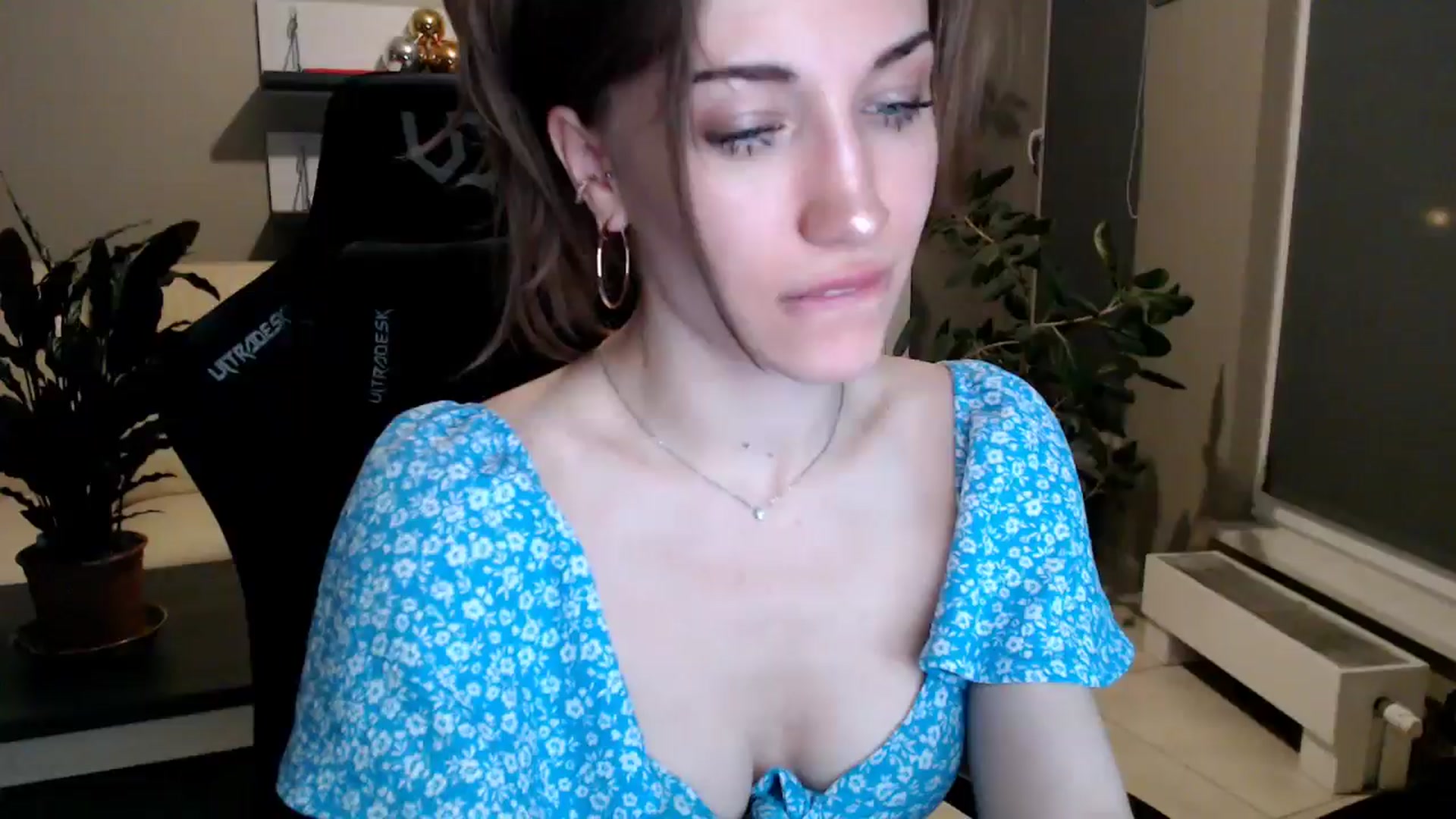 Gallery image thumbnail from GalaxyAnisia's myfreecams stream on, 04/09/2025, 20:44 image 6 of 20