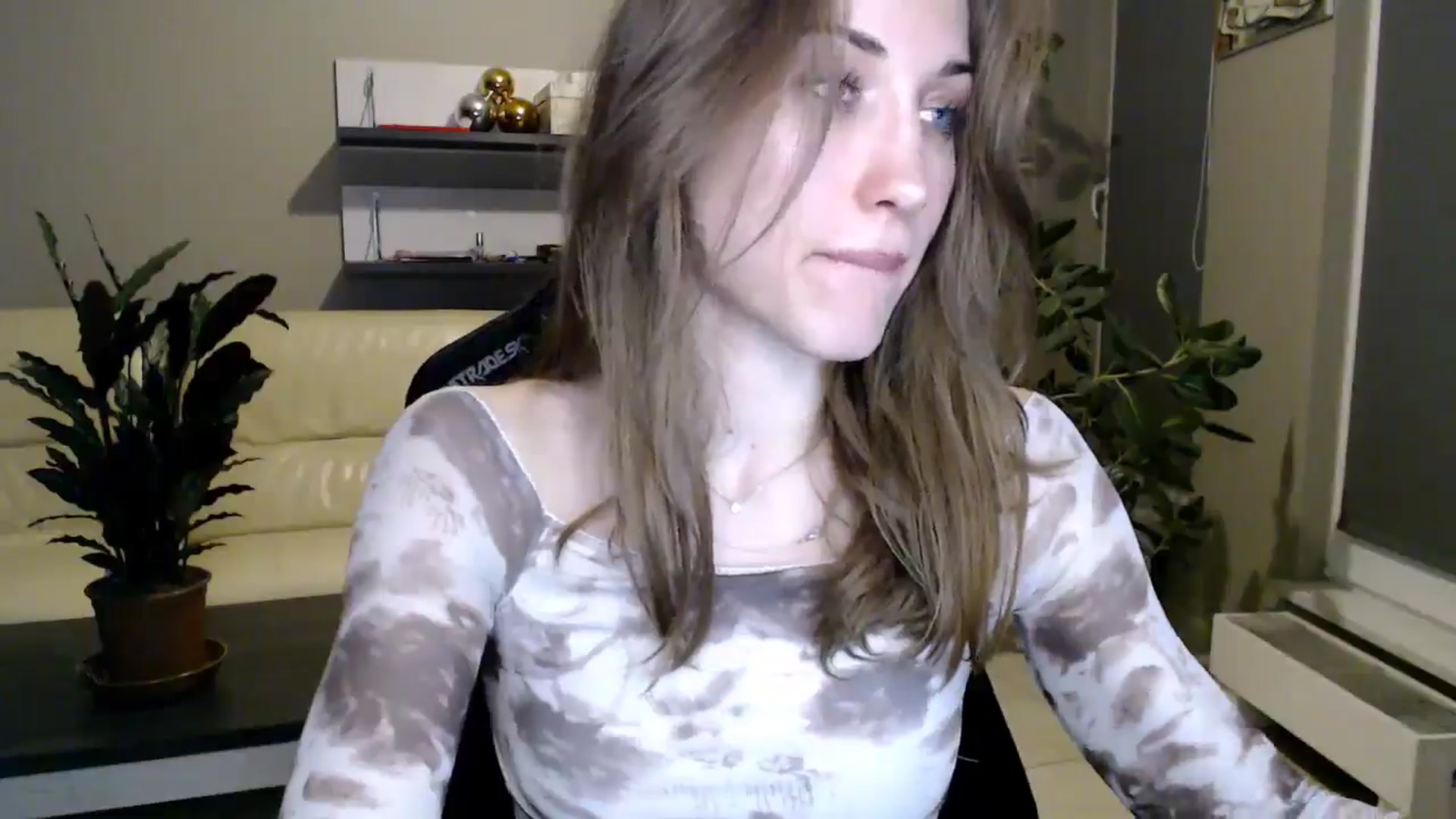 Gallery image thumbnail from GalaxyAnisia's myfreecams stream on, 04/12/2025, 22:51 image 3 of 20