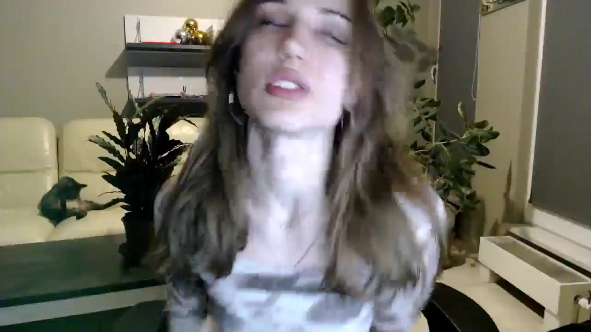 Gallery image thumbnail from GalaxyAnisia's myfreecams stream on, 04/13/2025, 24:16 image 4 of 20