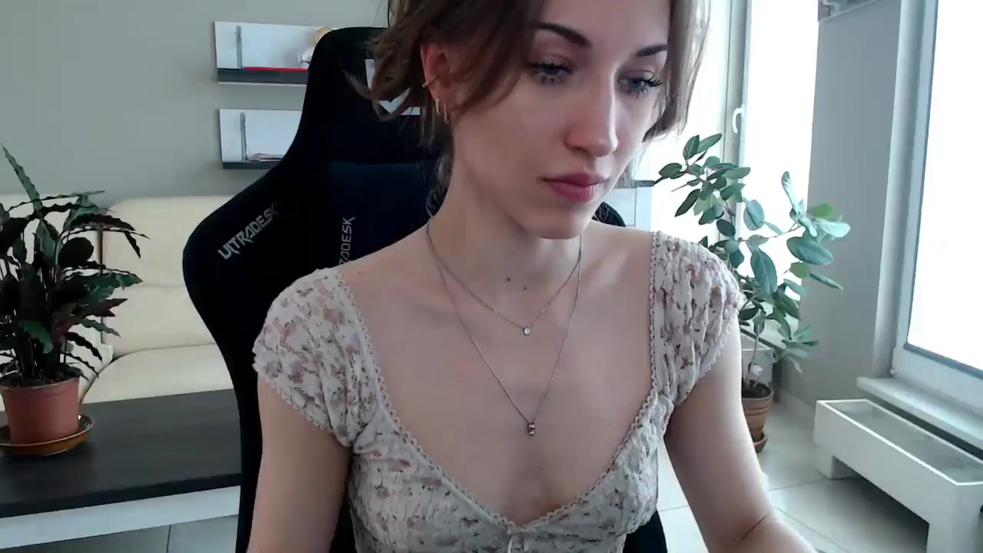 Gallery image thumbnail from GalaxyAnisia's myfreecams stream on, 04/14/2025, 11:55 image 1 of 20