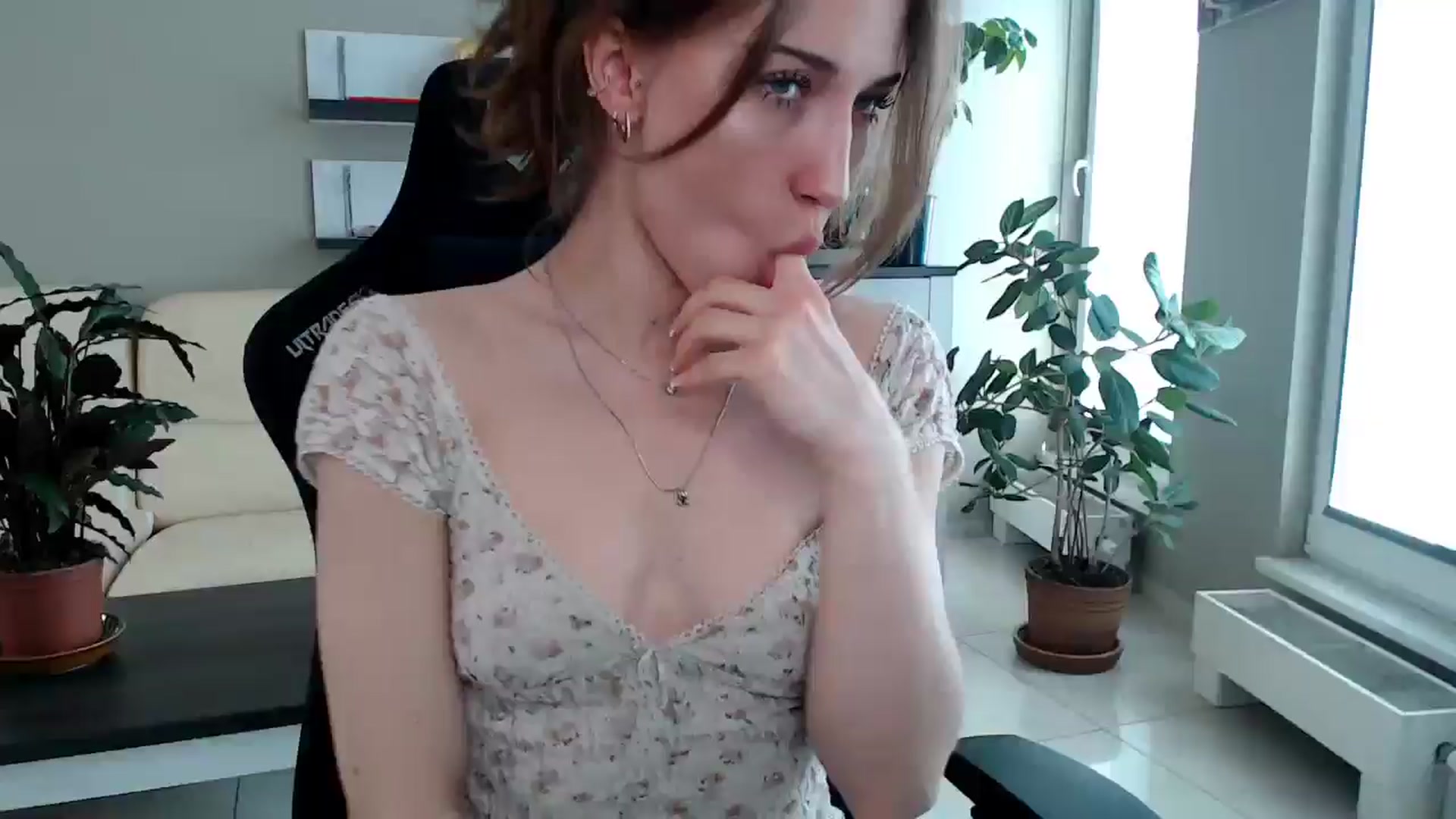 Gallery image thumbnail from GalaxyAnisia's myfreecams stream on, 04/14/2025, 11:55 image 12 of 20