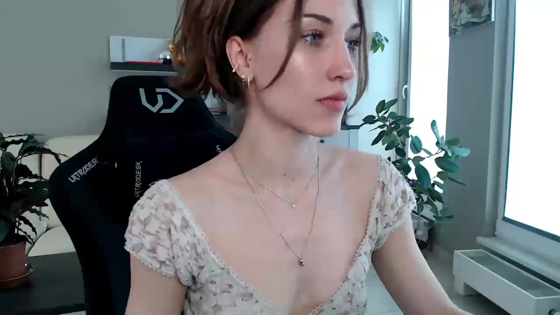 Gallery image thumbnail from GalaxyAnisia's myfreecams stream on, 04/14/2025, 12:47 image 7 of 20