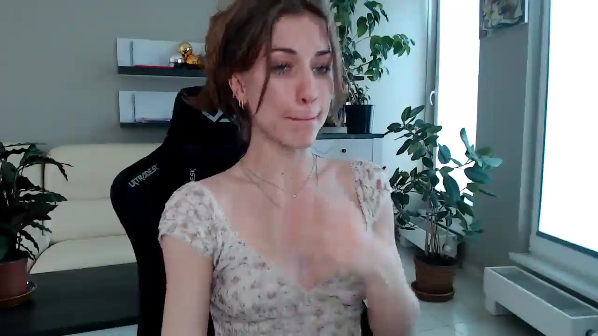 Gallery image thumbnail from GalaxyAnisia's myfreecams stream on, 04/14/2025, 12:47 image 19 of 20
