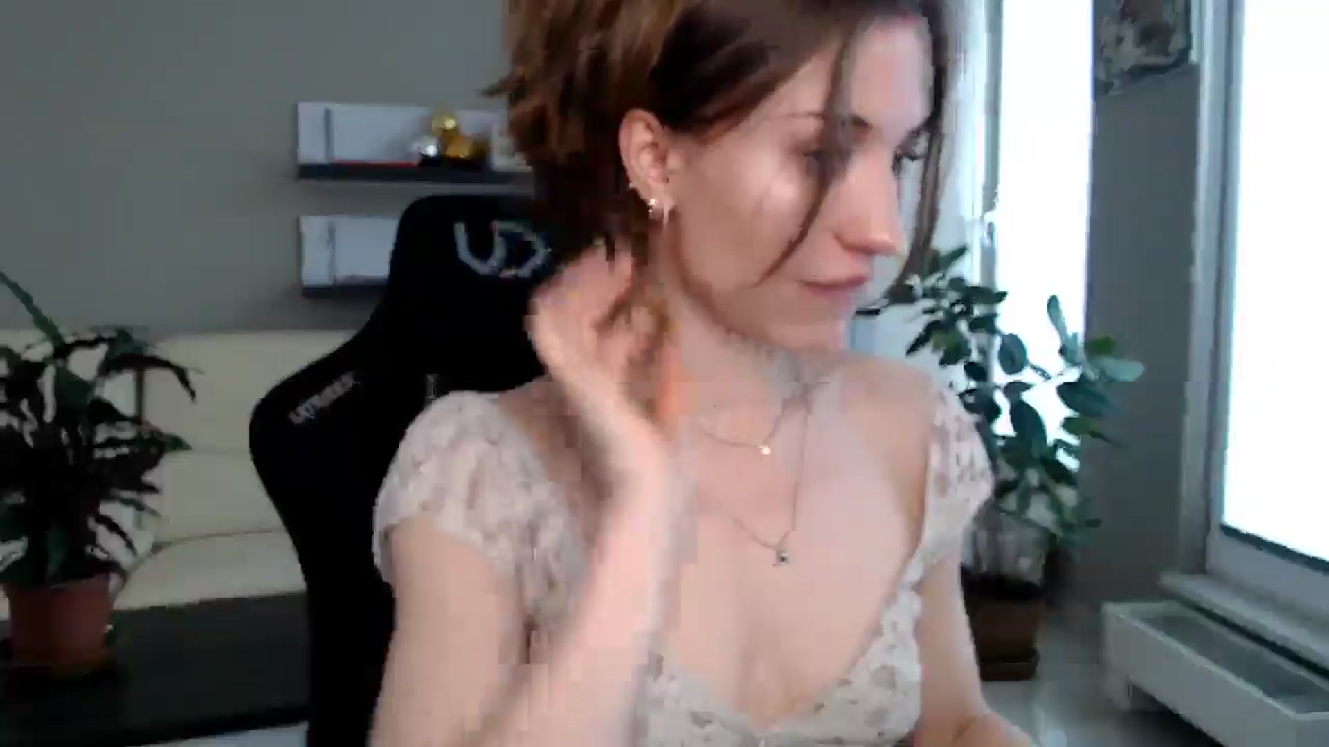 Gallery image thumbnail from GalaxyAnisia's myfreecams stream on, 04/14/2025, 13:36 image 13 of 20