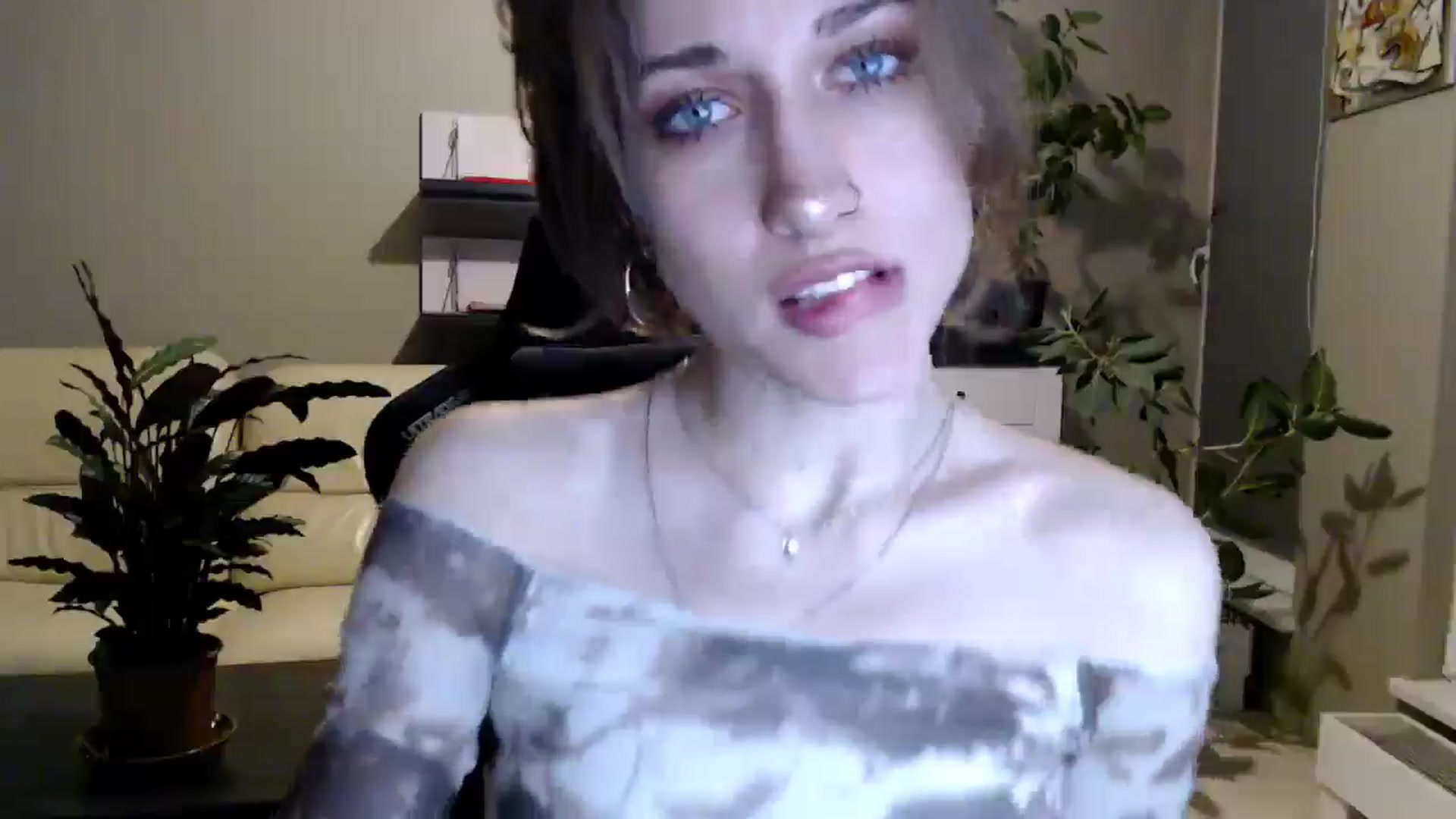 Gallery image thumbnail from GalaxyAnisia's myfreecams stream on, 04/26/2025, 22:30 image 7 of 20