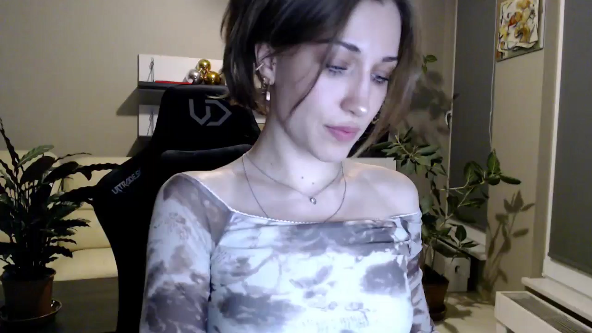 Gallery image thumbnail from GalaxyAnisia's myfreecams stream on, 04/26/2025, 22:30 image 1 of 20