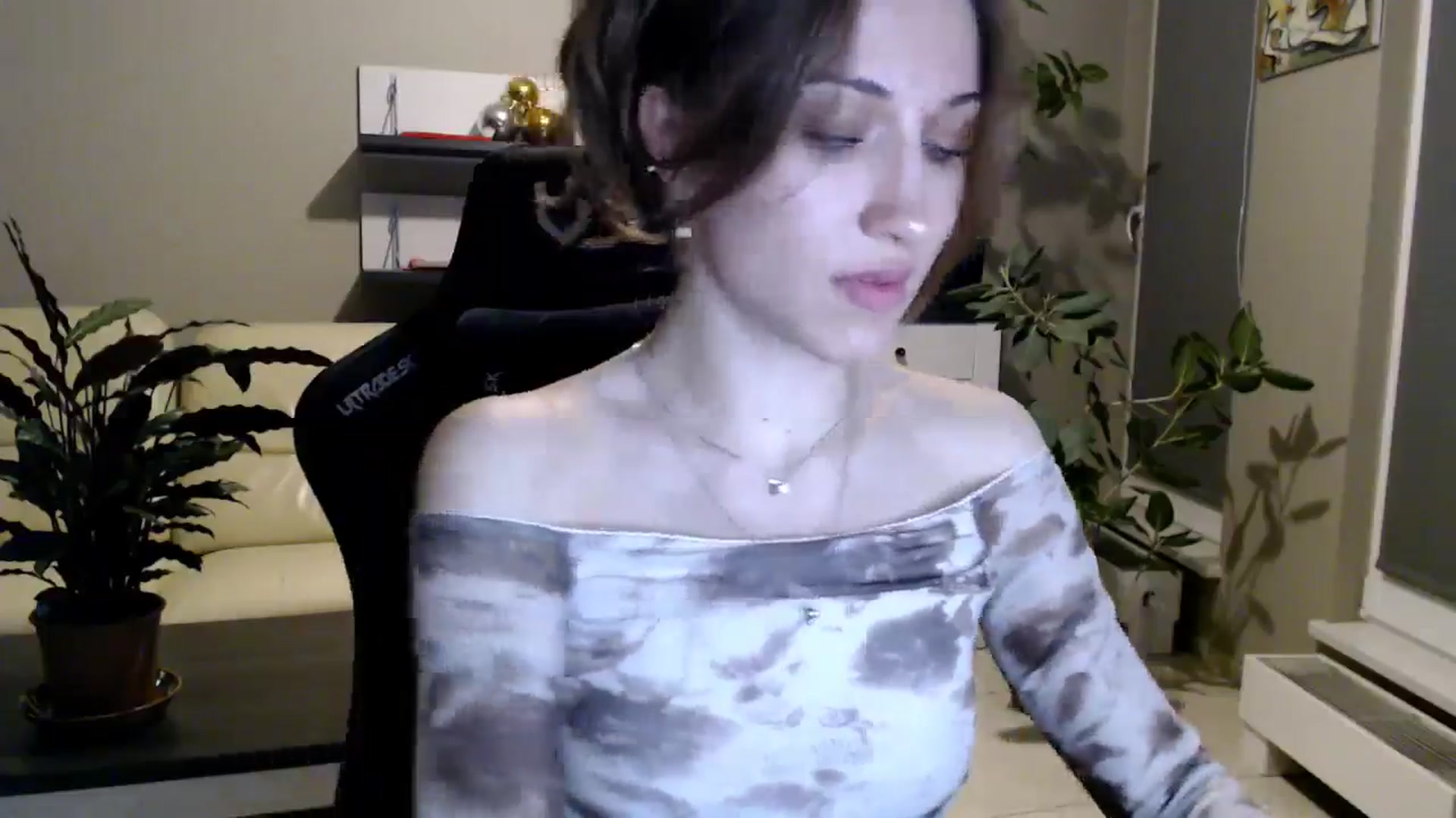Gallery image thumbnail from GalaxyAnisia's myfreecams stream on, 04/26/2025, 23:38 image 5 of 20