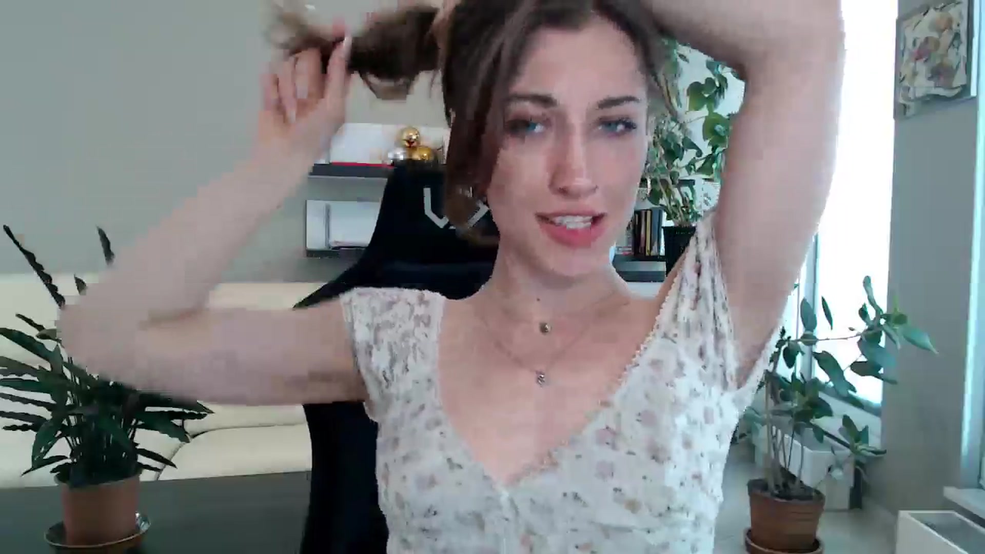 Gallery image thumbnail from GalaxyAnisia's myfreecams stream on, 05/06/2025, 14:52 image 16 of 20