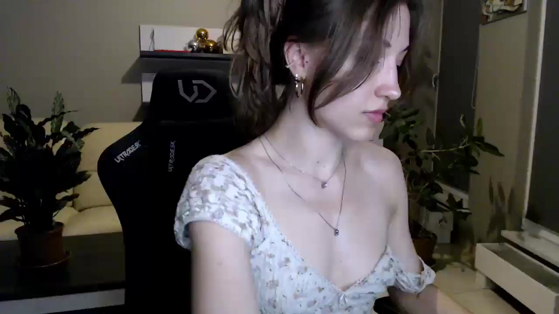 Gallery image thumbnail from GalaxyAnisia's myfreecams stream on, 05/10/2025, 23:10 image 11 of 20