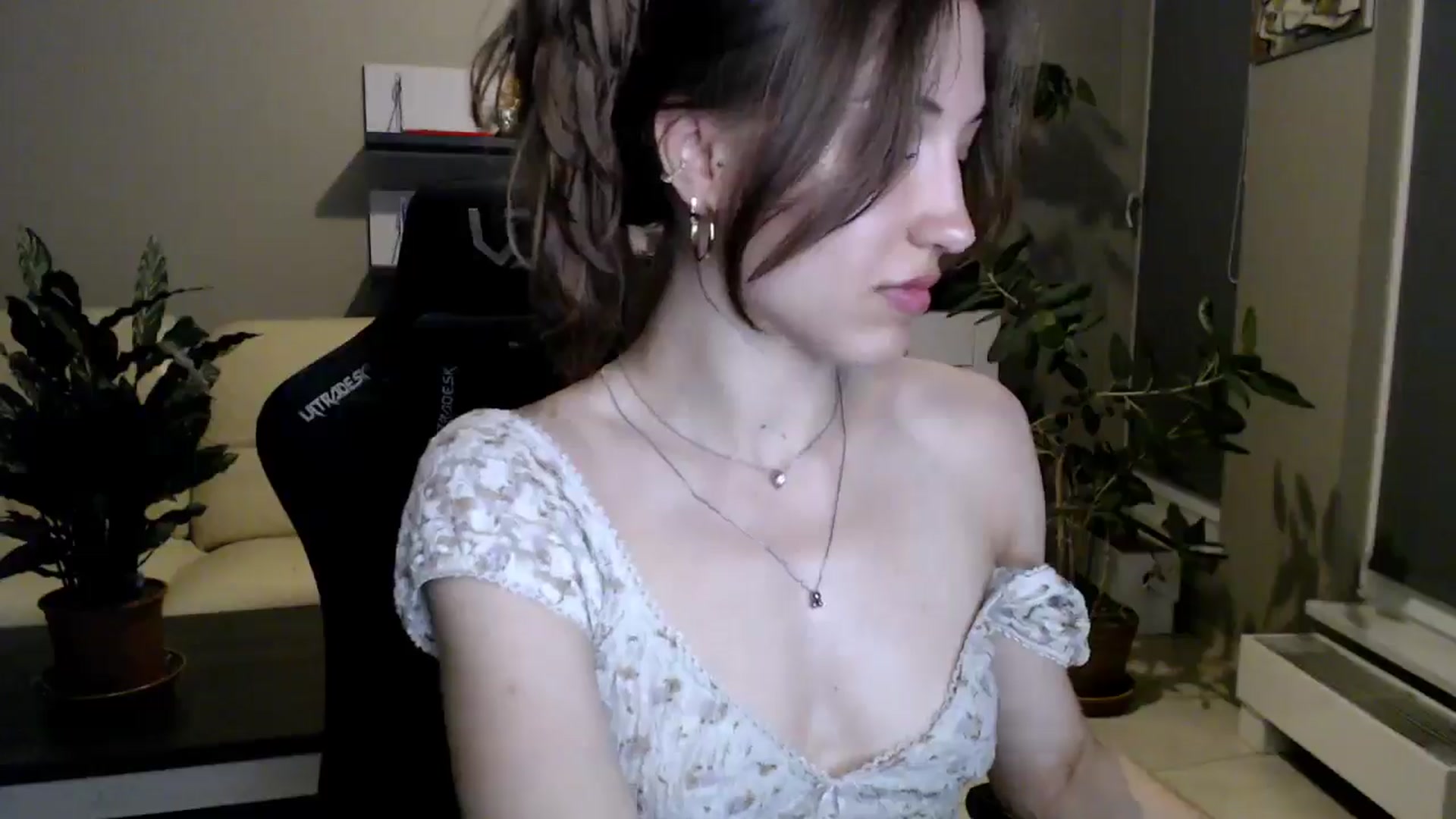 Gallery image thumbnail from GalaxyAnisia's myfreecams stream on, 05/10/2025, 23:10 image 7 of 20
