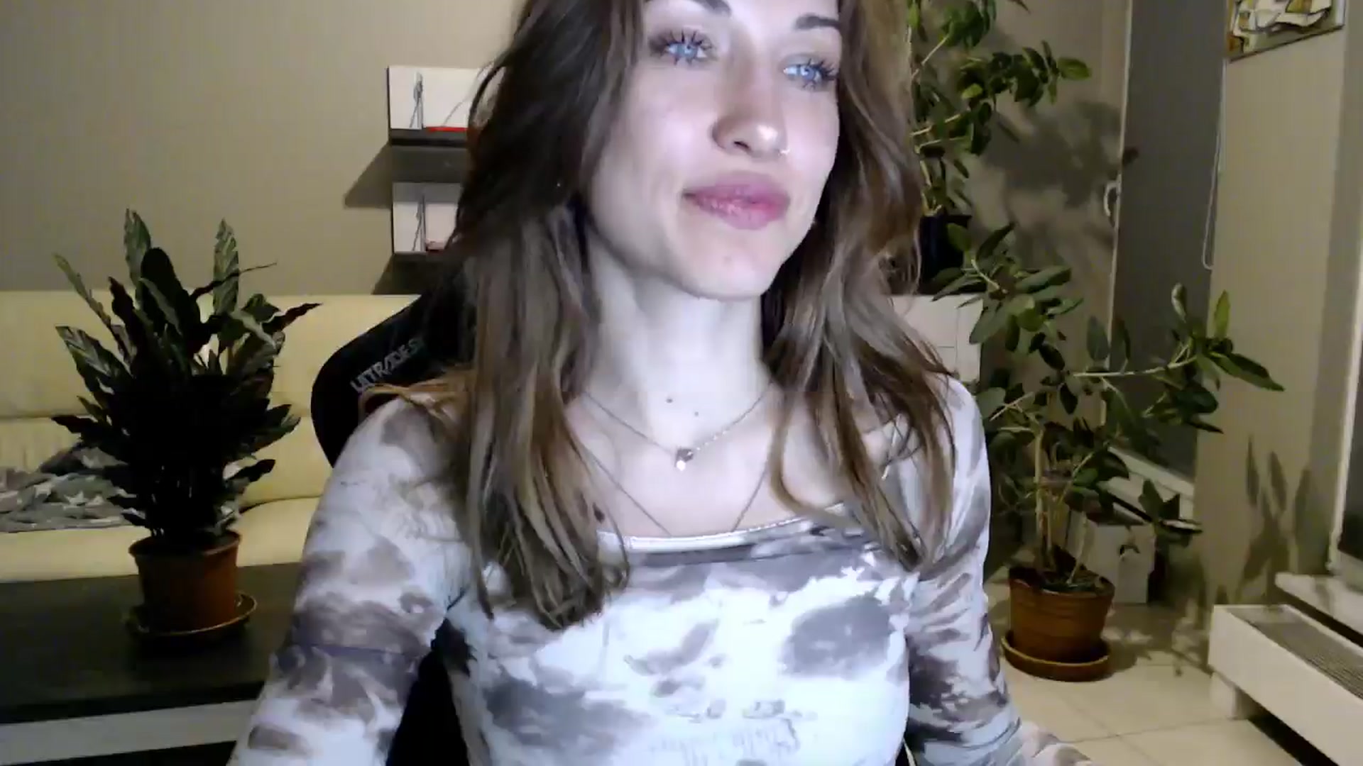 Gallery image thumbnail from GalaxyAnisia's myfreecams stream on, 05/12/2025, 21:47 image 5 of 20