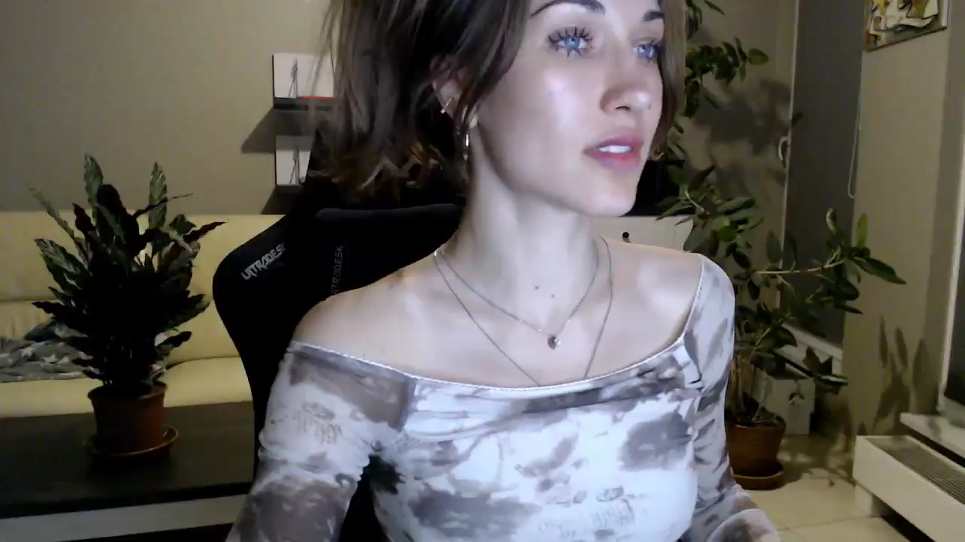 Gallery image thumbnail from GalaxyAnisia's myfreecams stream on, 05/12/2025, 22:54 image 13 of 20