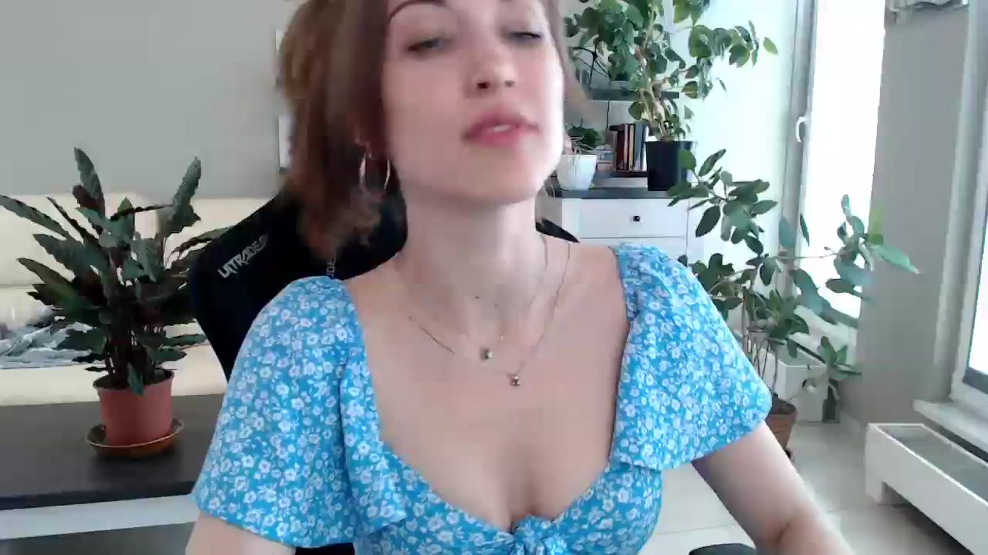 Gallery image thumbnail from GalaxyAnisia's myfreecams stream on, 05/14/2025, 13:36 image 1 of 20