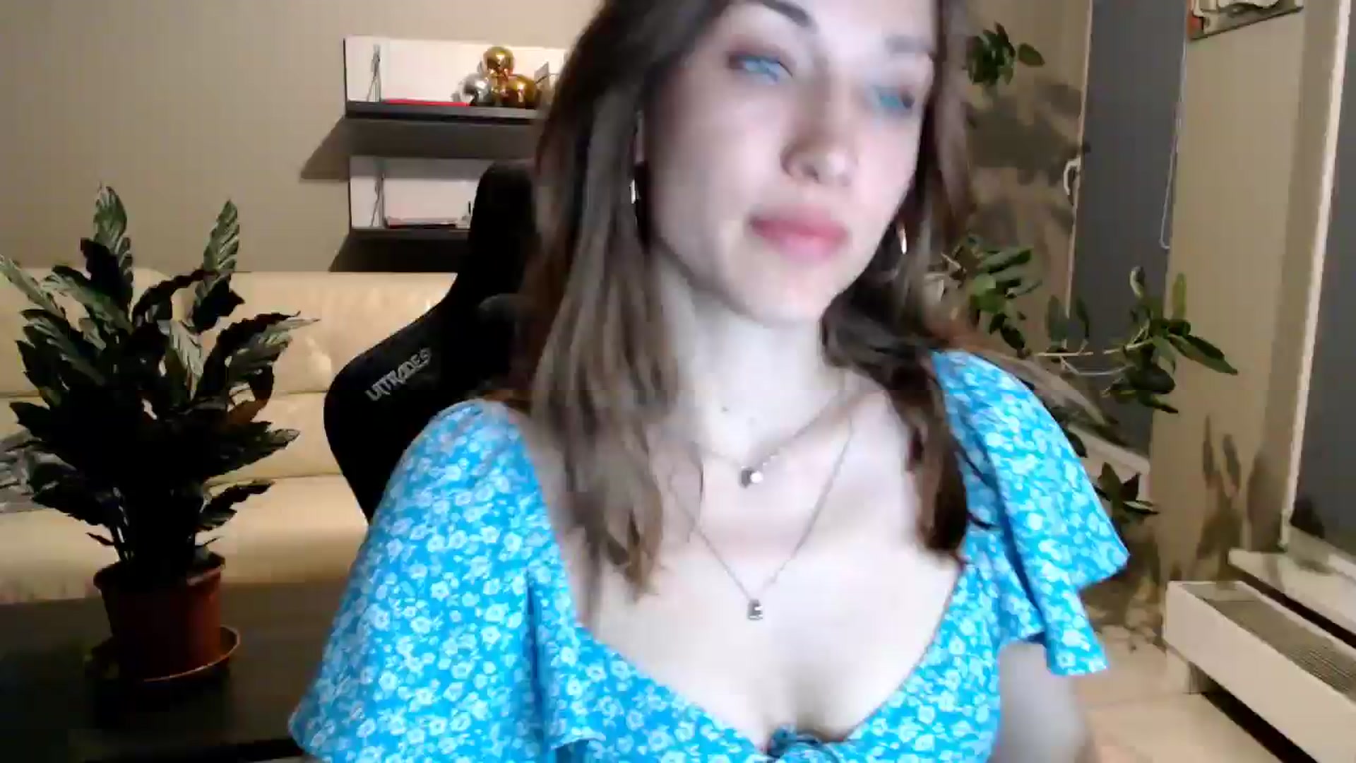 Gallery image thumbnail from GalaxyAnisia's myfreecams stream on, 05/17/2025, 19:15 image 9 of 20