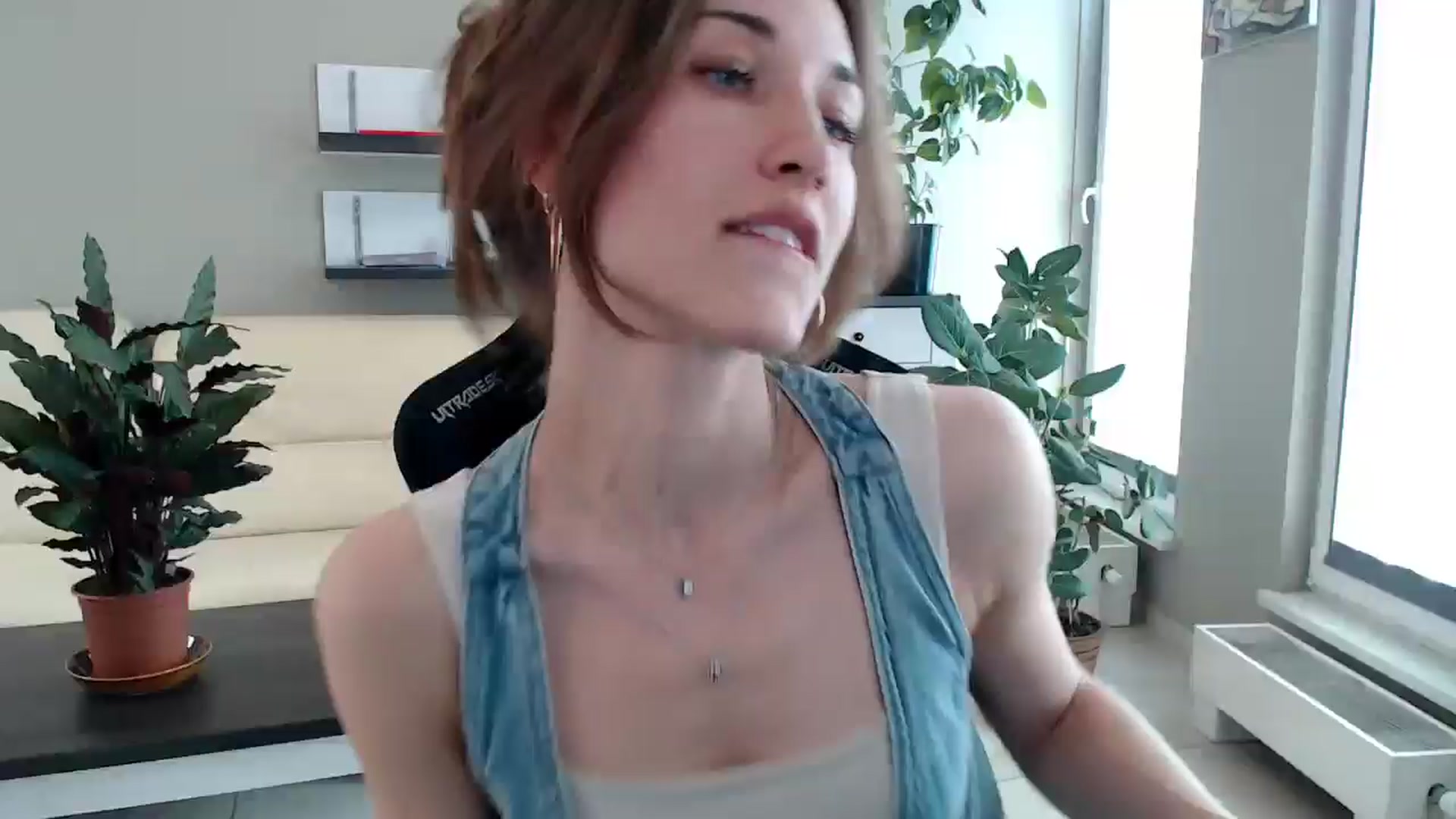 Gallery image thumbnail from GalaxyAnisia's myfreecams stream on, 05/31/2025, 11:37 image 17 of 20