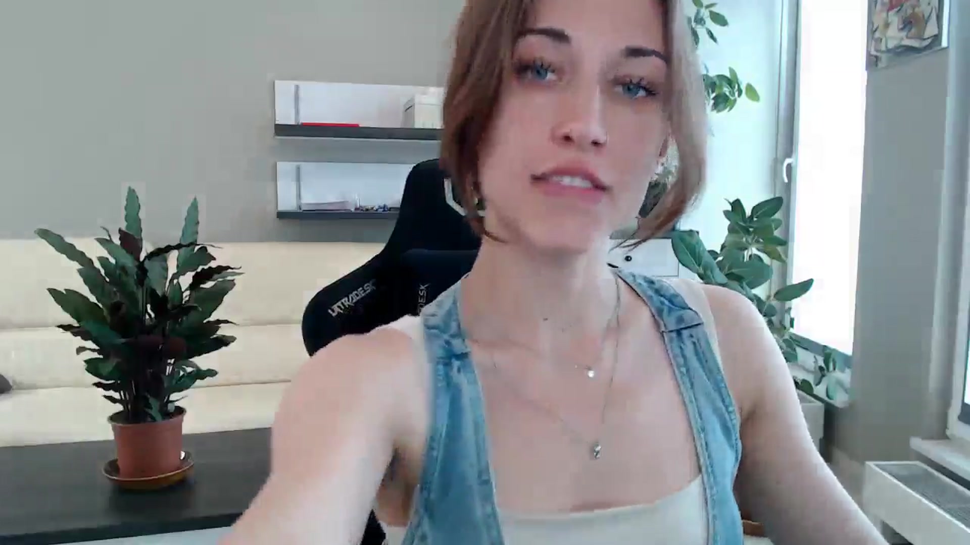 Gallery image thumbnail from GalaxyAnisia's myfreecams stream on, 05/31/2025, 12:40 image 8 of 20