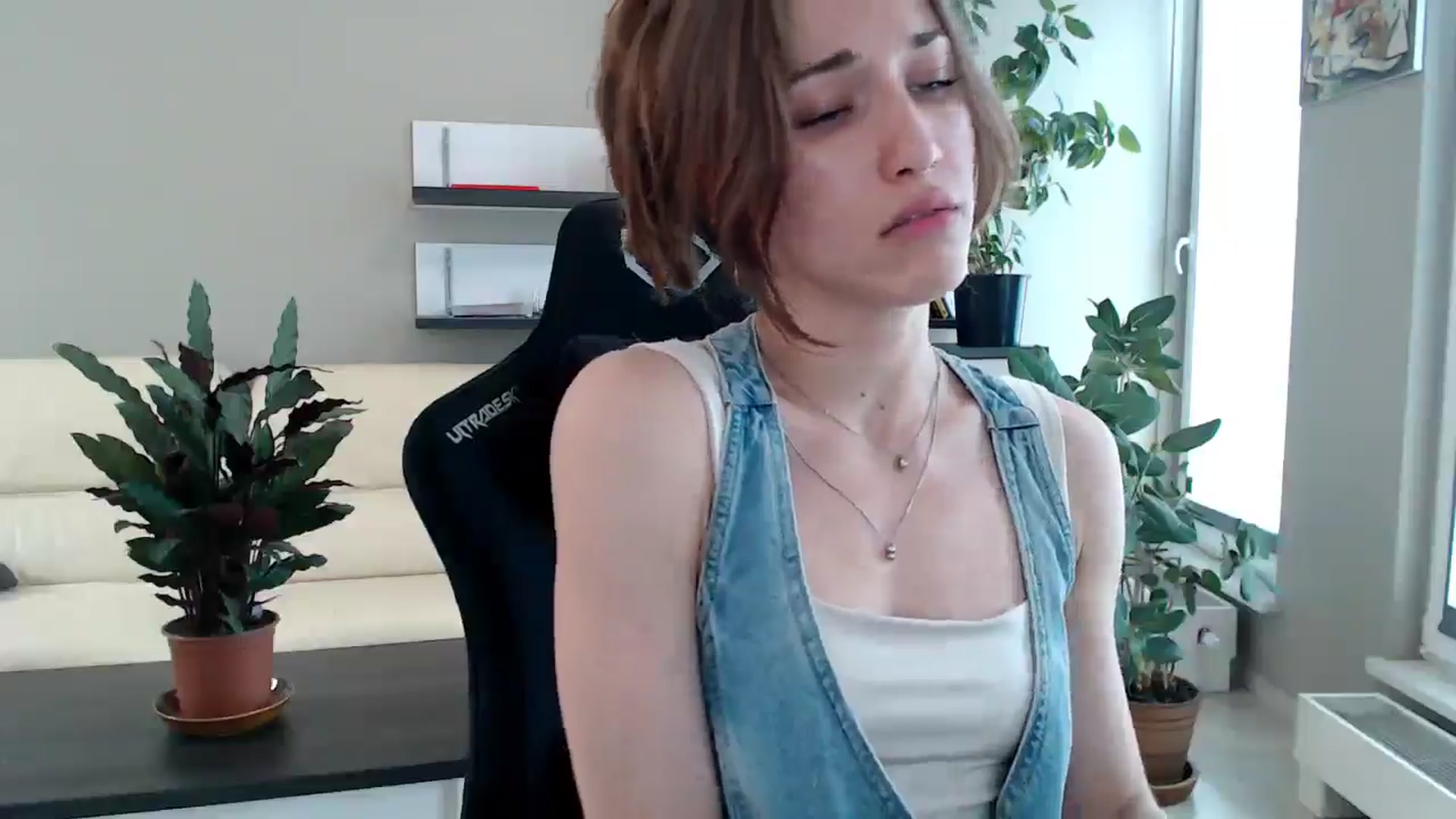 Gallery image thumbnail from GalaxyAnisia's myfreecams stream on, 05/31/2025, 12:40 image 11 of 20