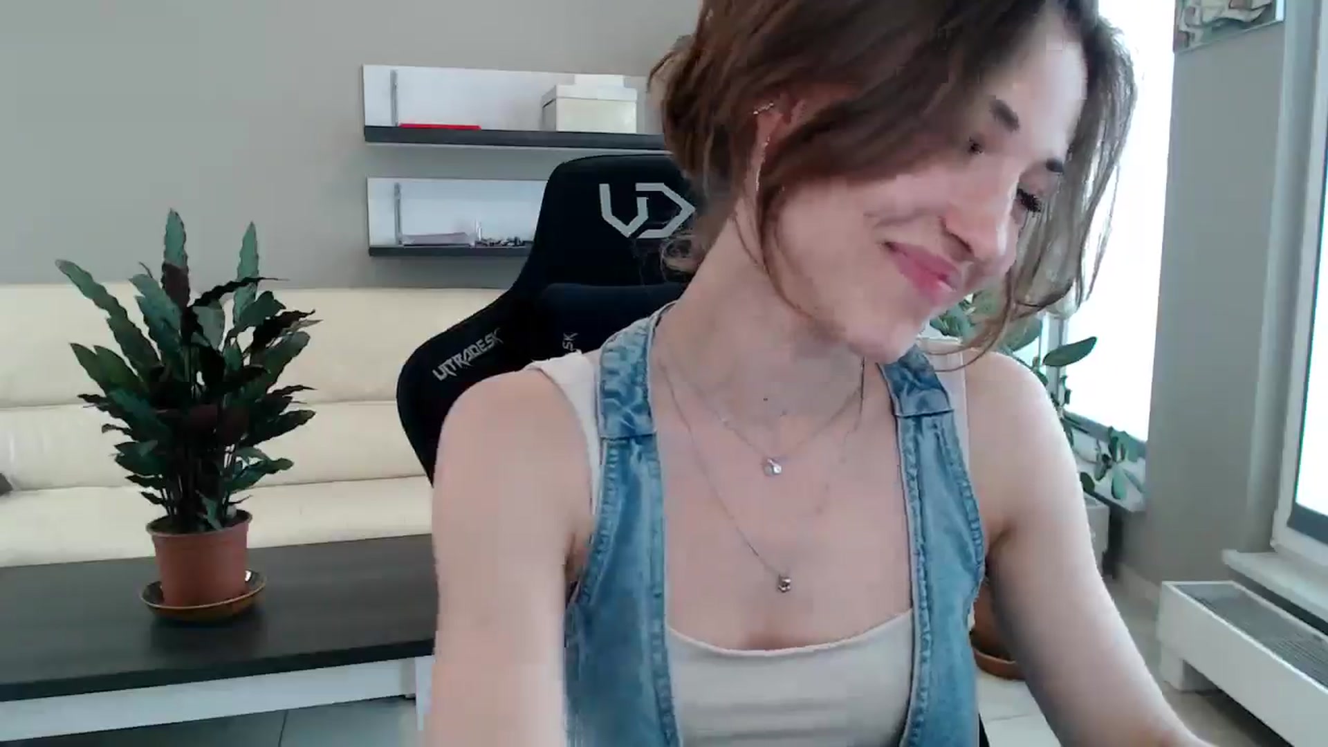 Gallery image thumbnail from GalaxyAnisia's myfreecams stream on, 05/31/2025, 13:31 image 16 of 20