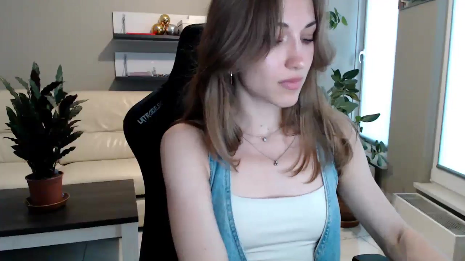 Gallery image thumbnail from GalaxyAnisia's myfreecams stream on, 06/02/2025, 18:07 image 15 of 20