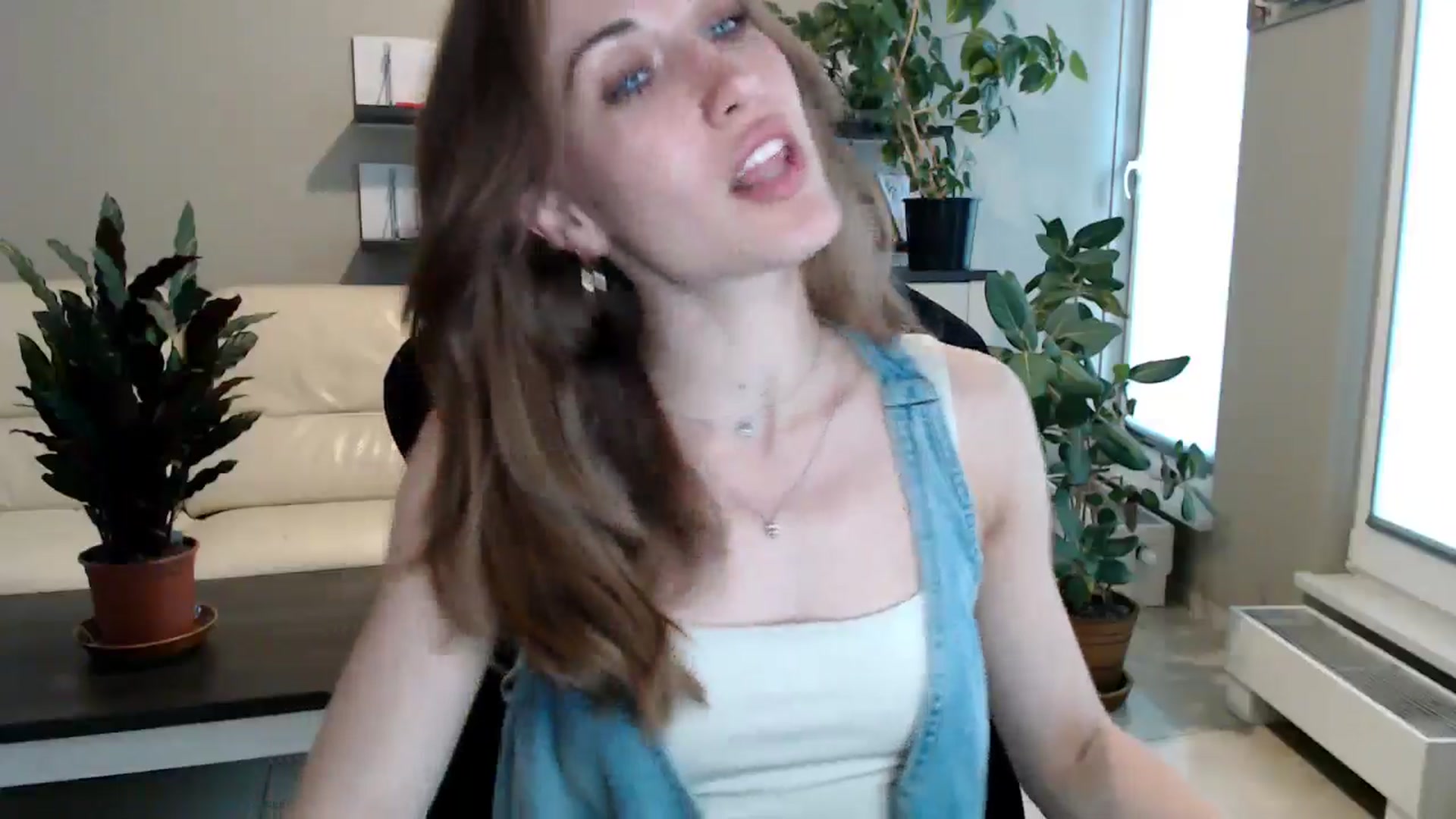 Gallery image thumbnail from GalaxyAnisia's myfreecams stream on, 06/02/2025, 18:07 image 6 of 20